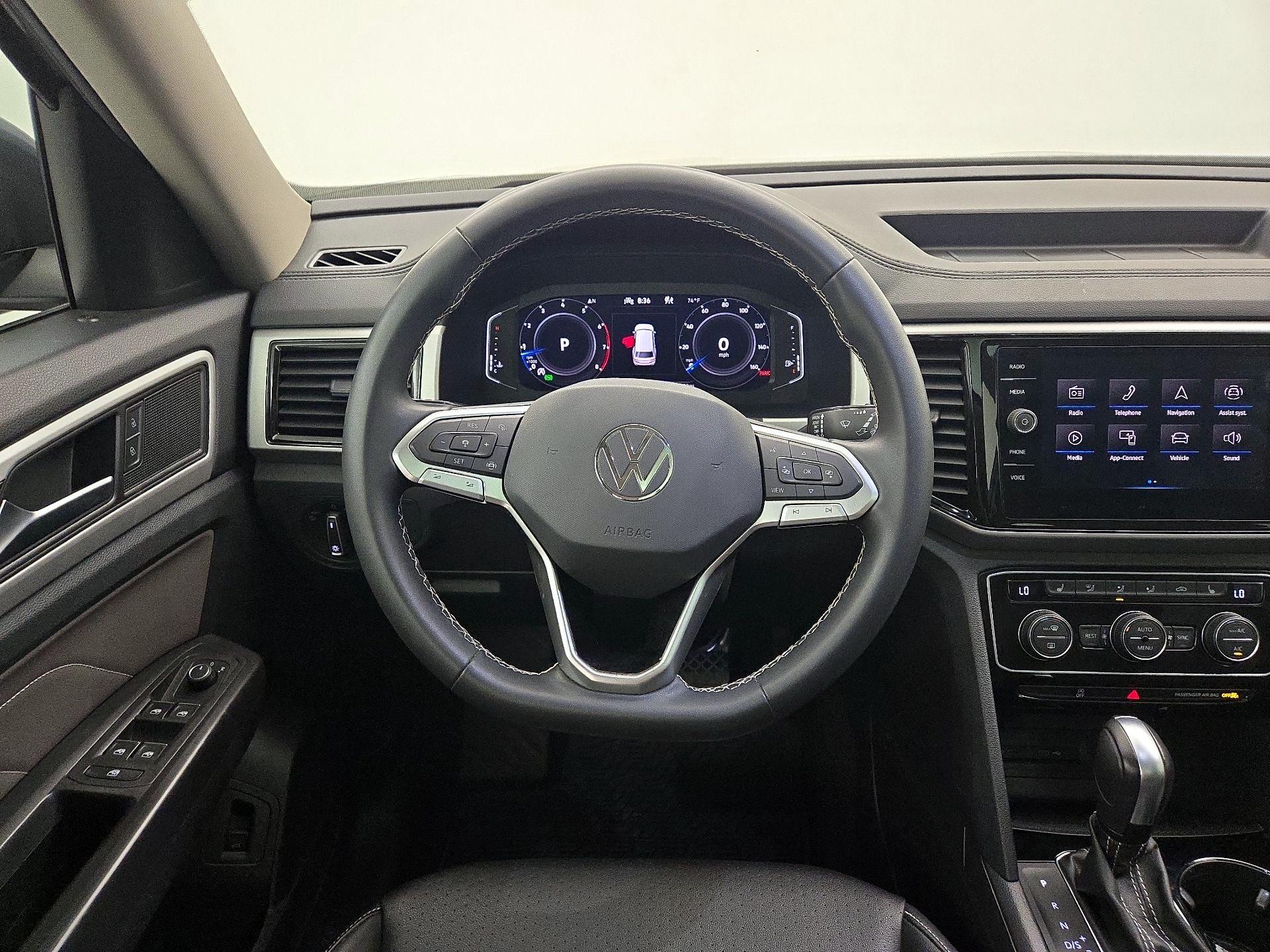 Thumbnail: 2023 Volkswagen Atlas - 10
