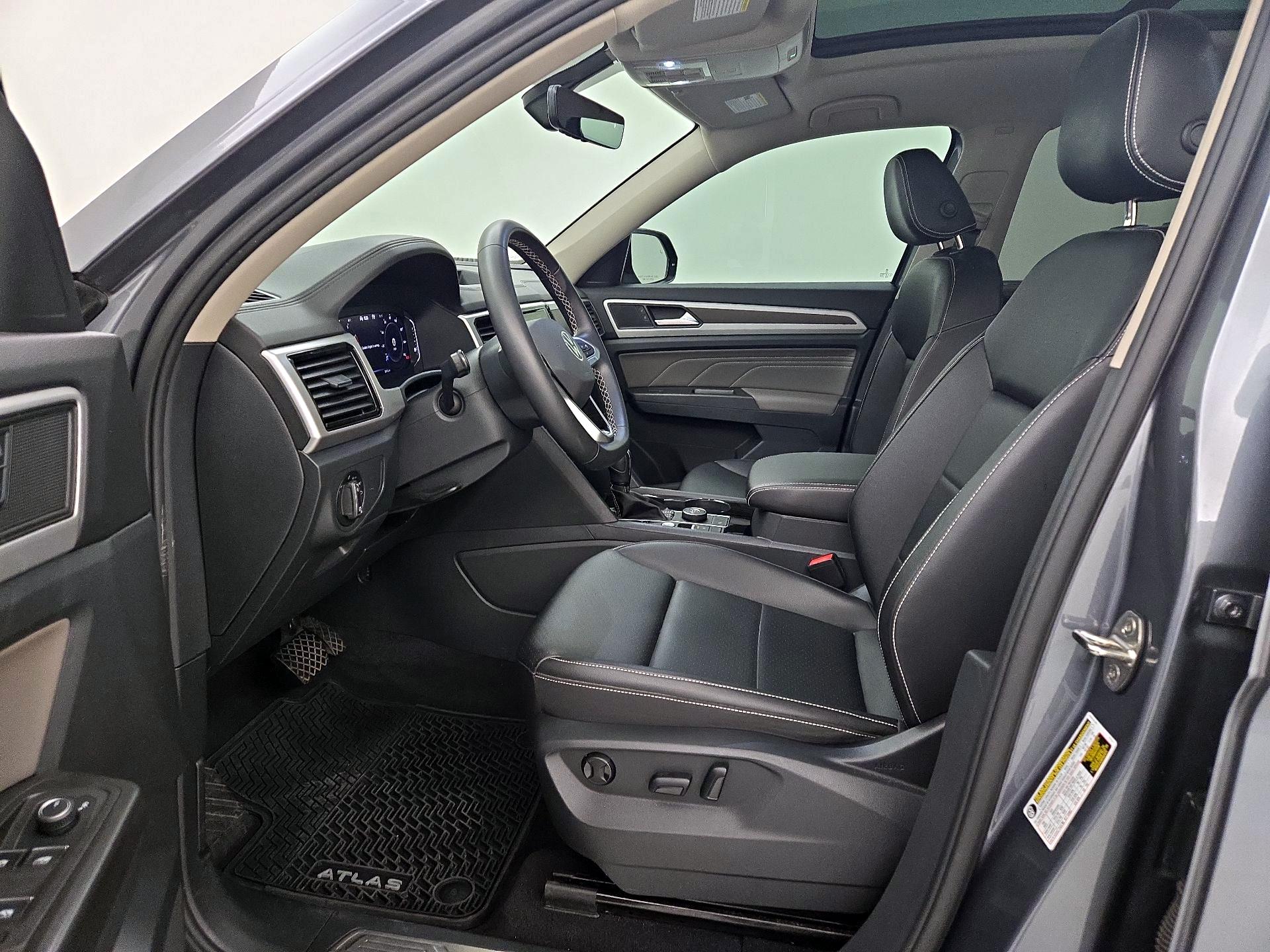 Thumbnail: 2023 Volkswagen Atlas - 11
