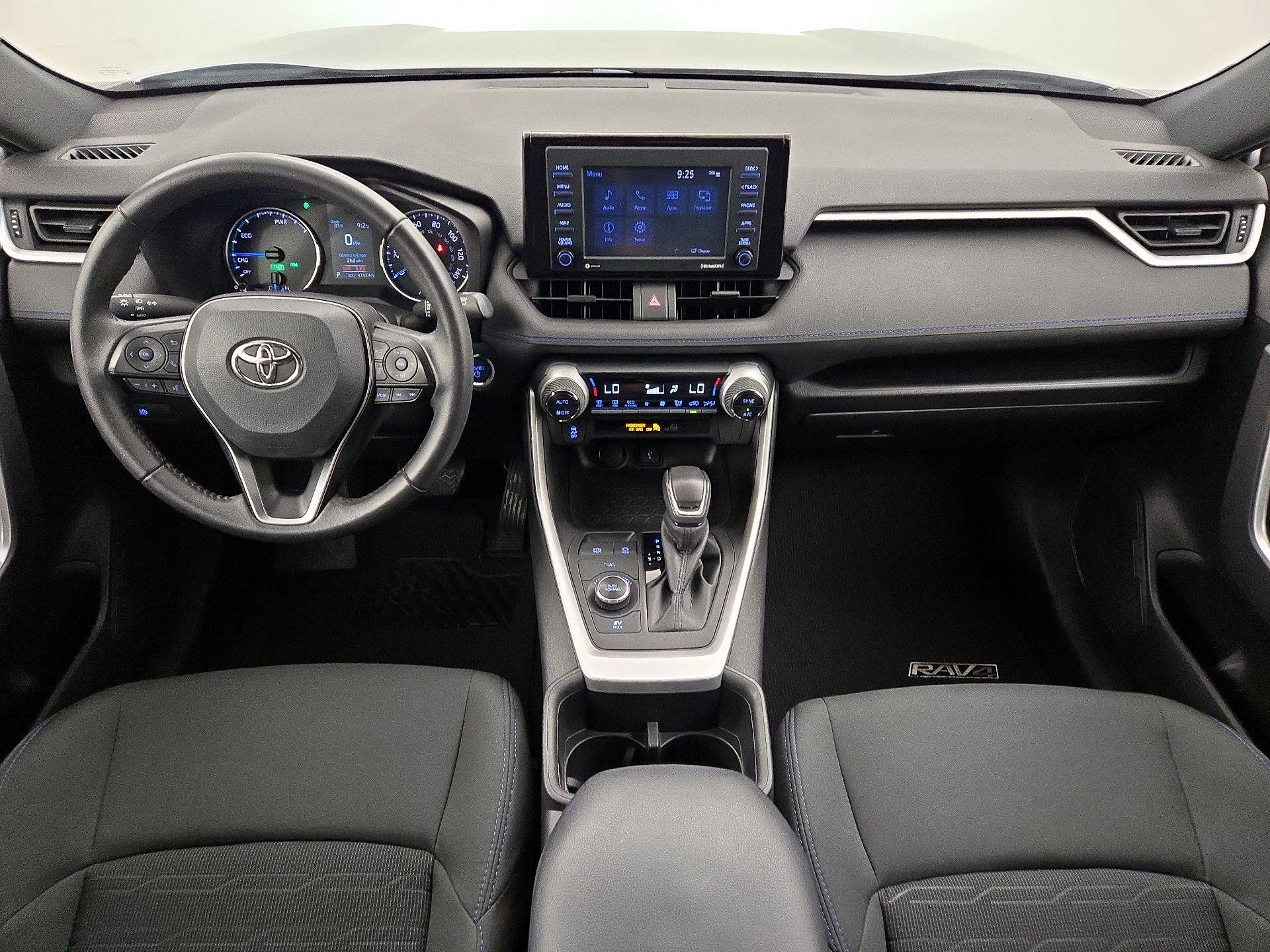 Thumbnail: 2022 Toyota RAV4 - 9