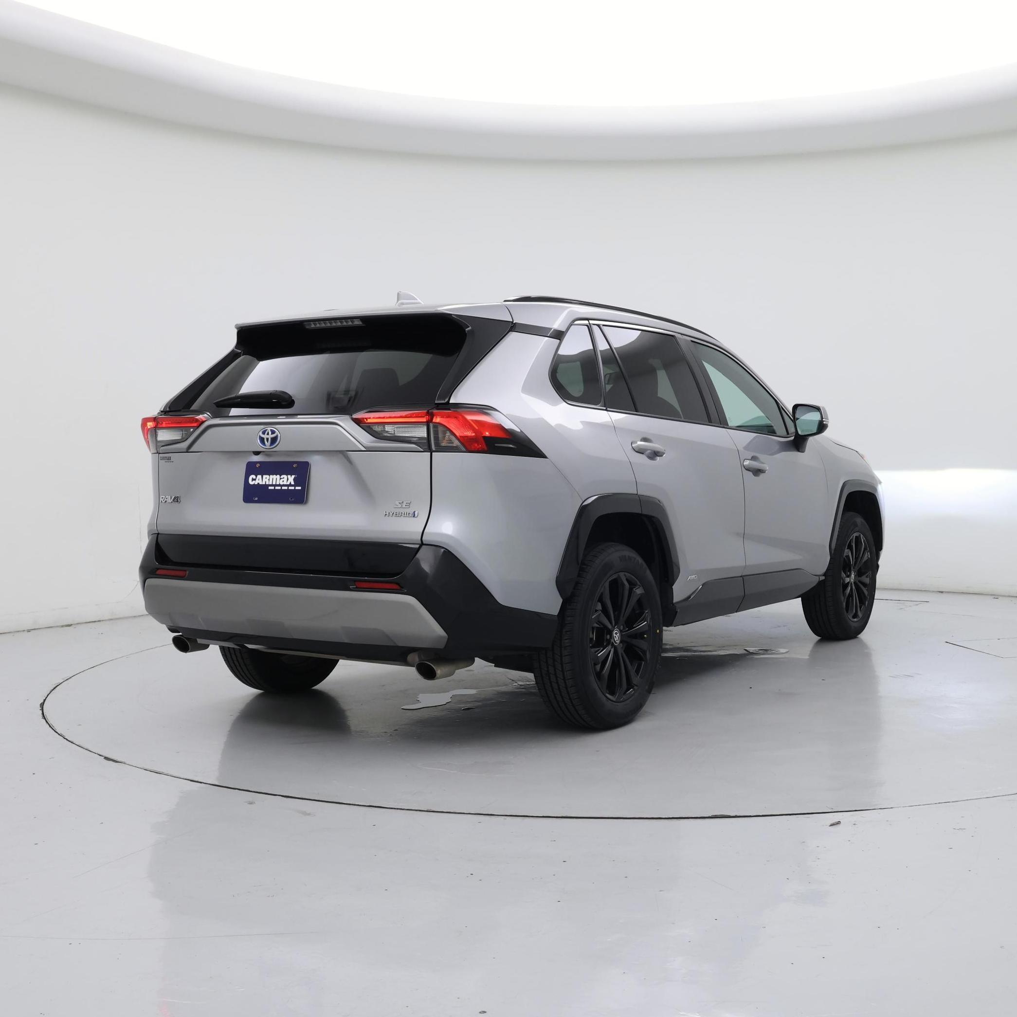 Thumbnail: 2022 Toyota RAV4 - 8