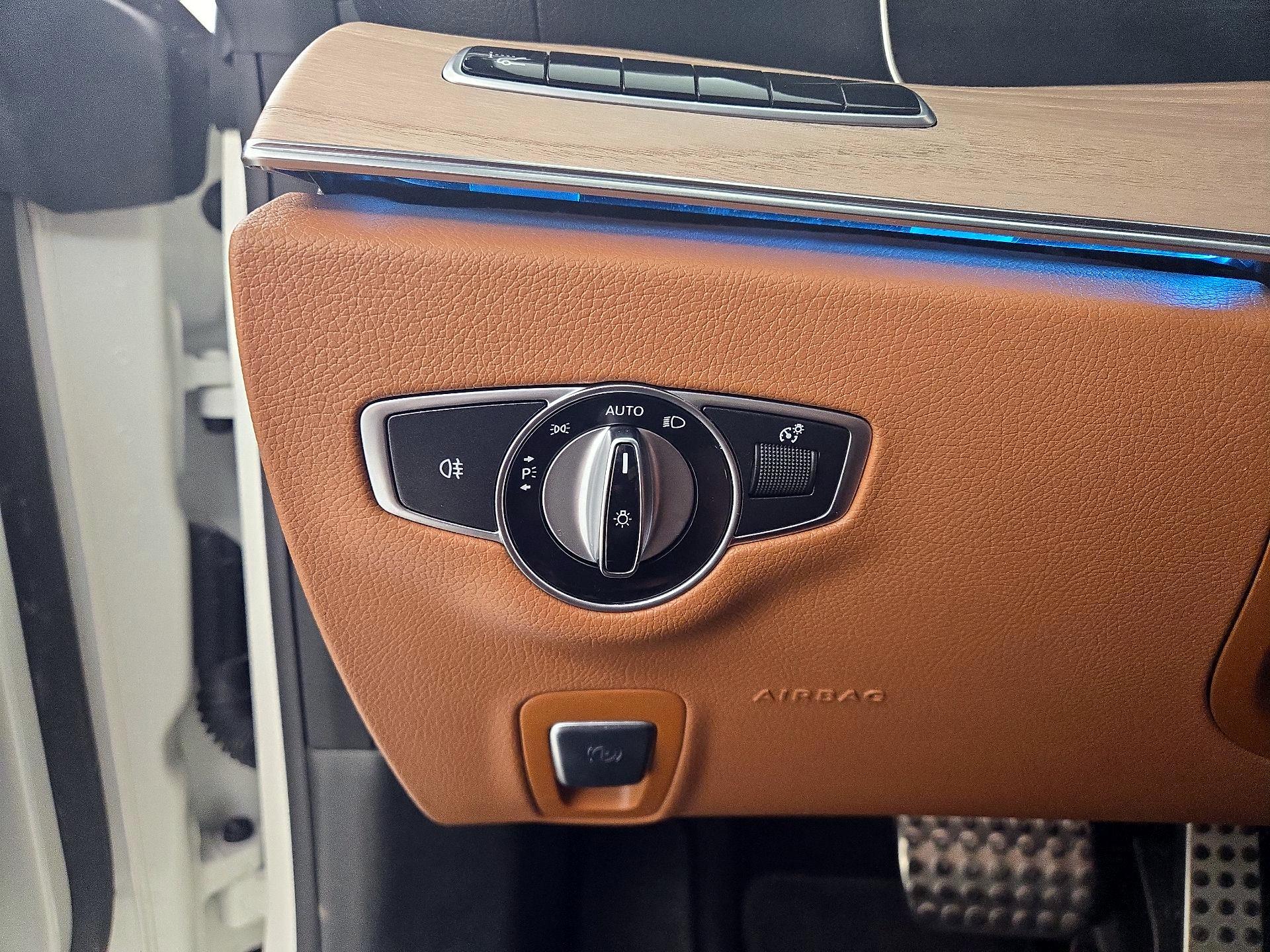 Thumbnail: 2019 Mercedes-Benz E-Class - 13