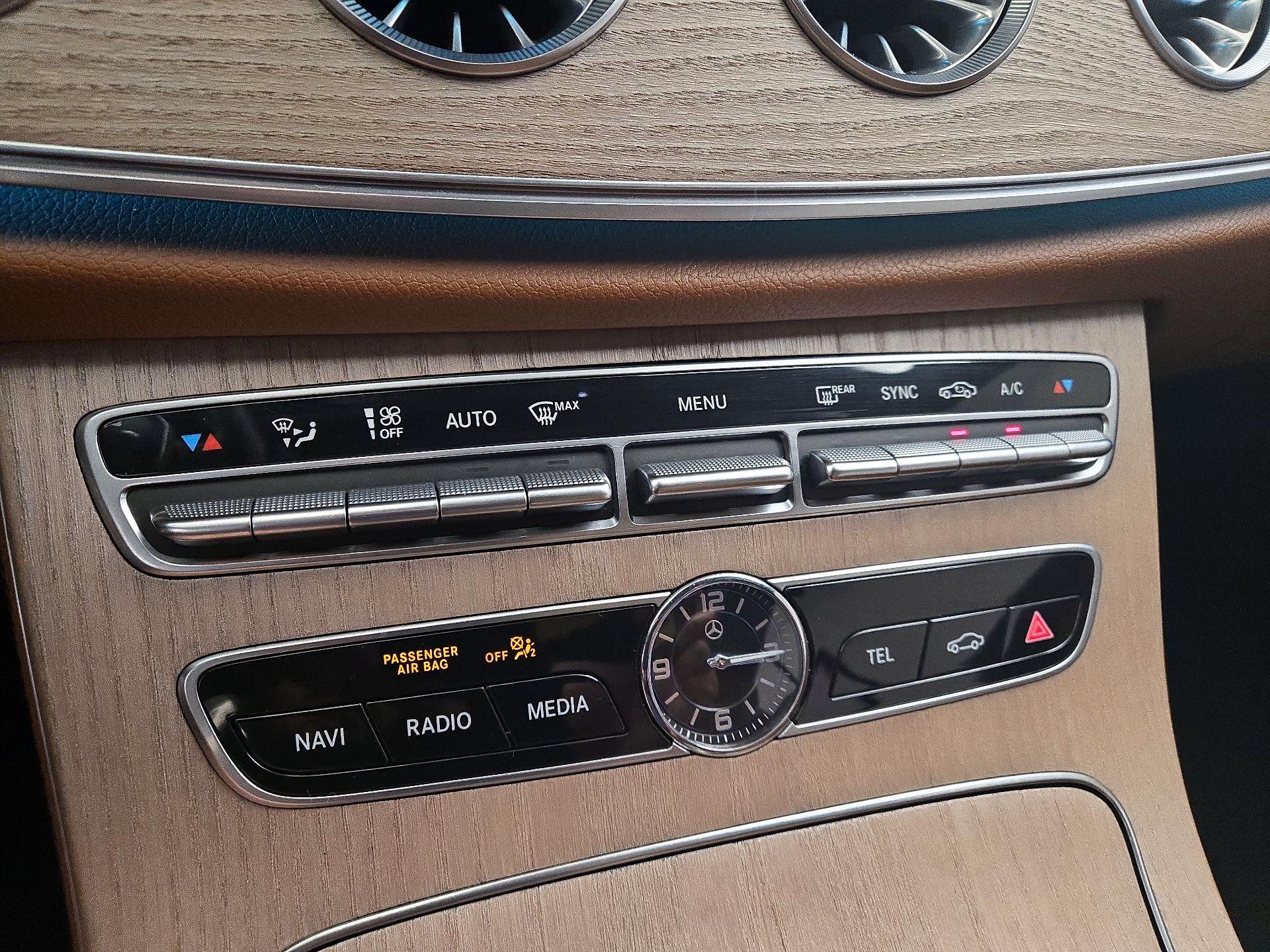 Thumbnail: 2019 Mercedes-Benz E-Class - 17