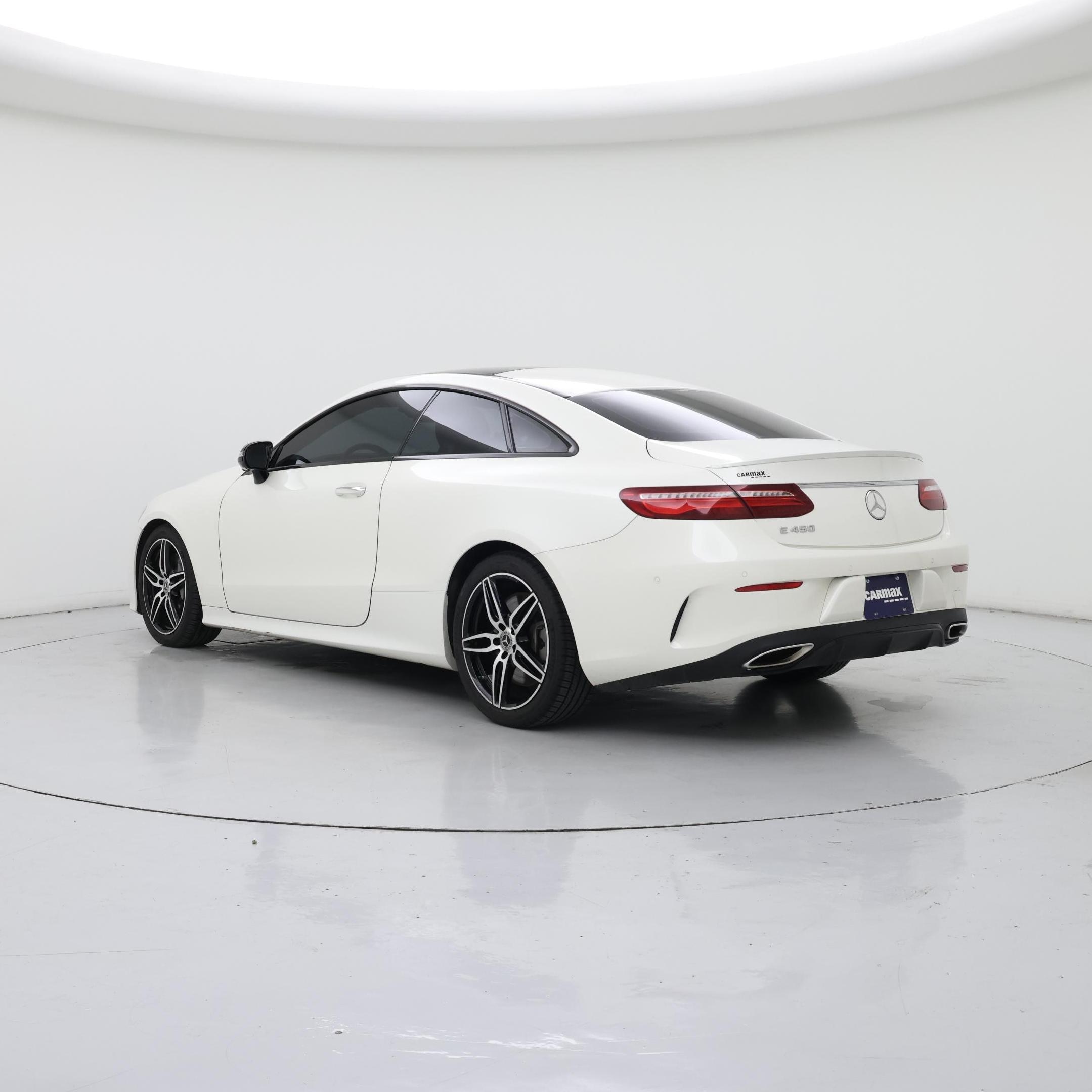Thumbnail: 2019 Mercedes-Benz E-Class - 2