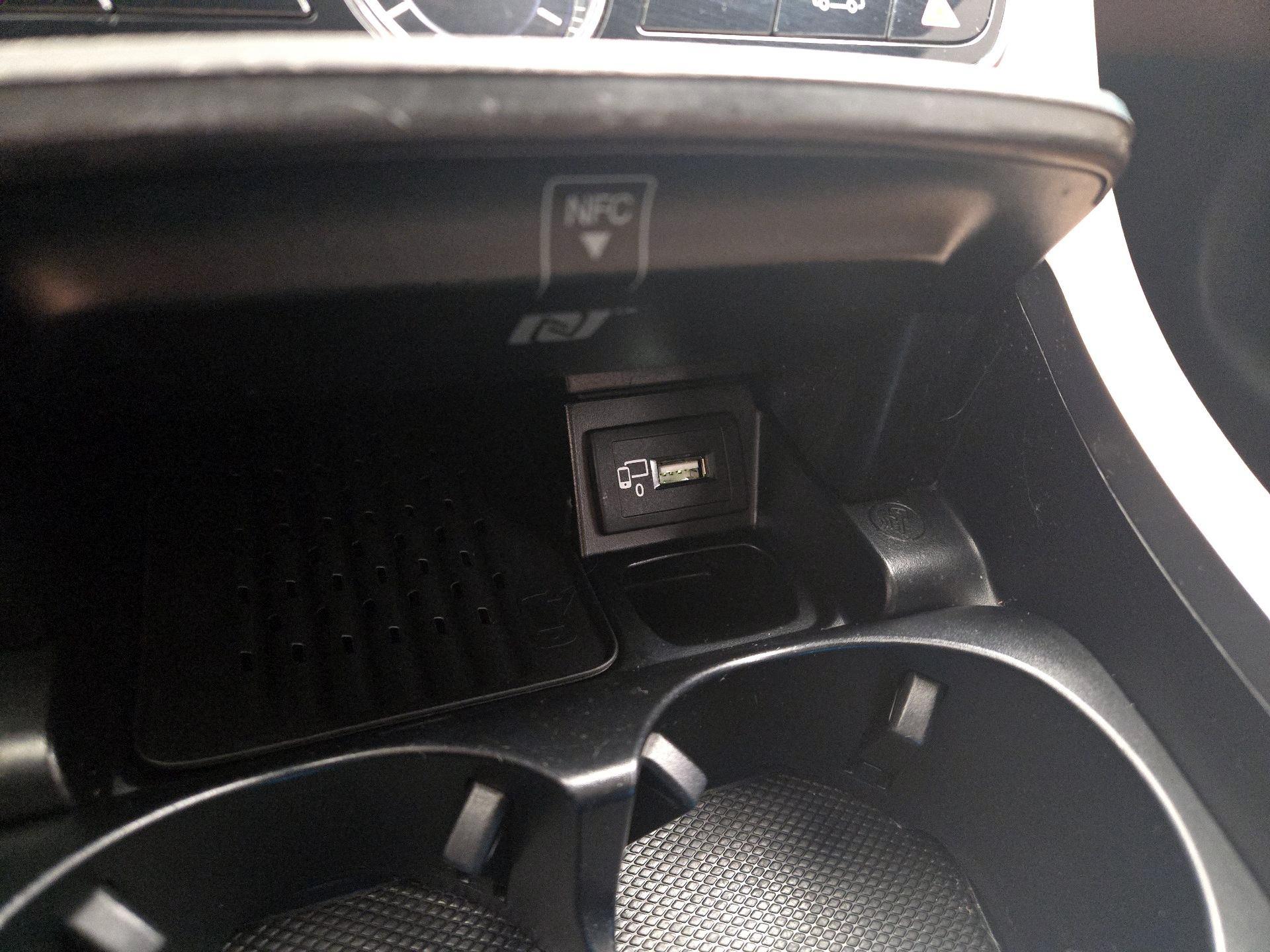 Thumbnail: 2019 Mercedes-Benz E-Class - 19