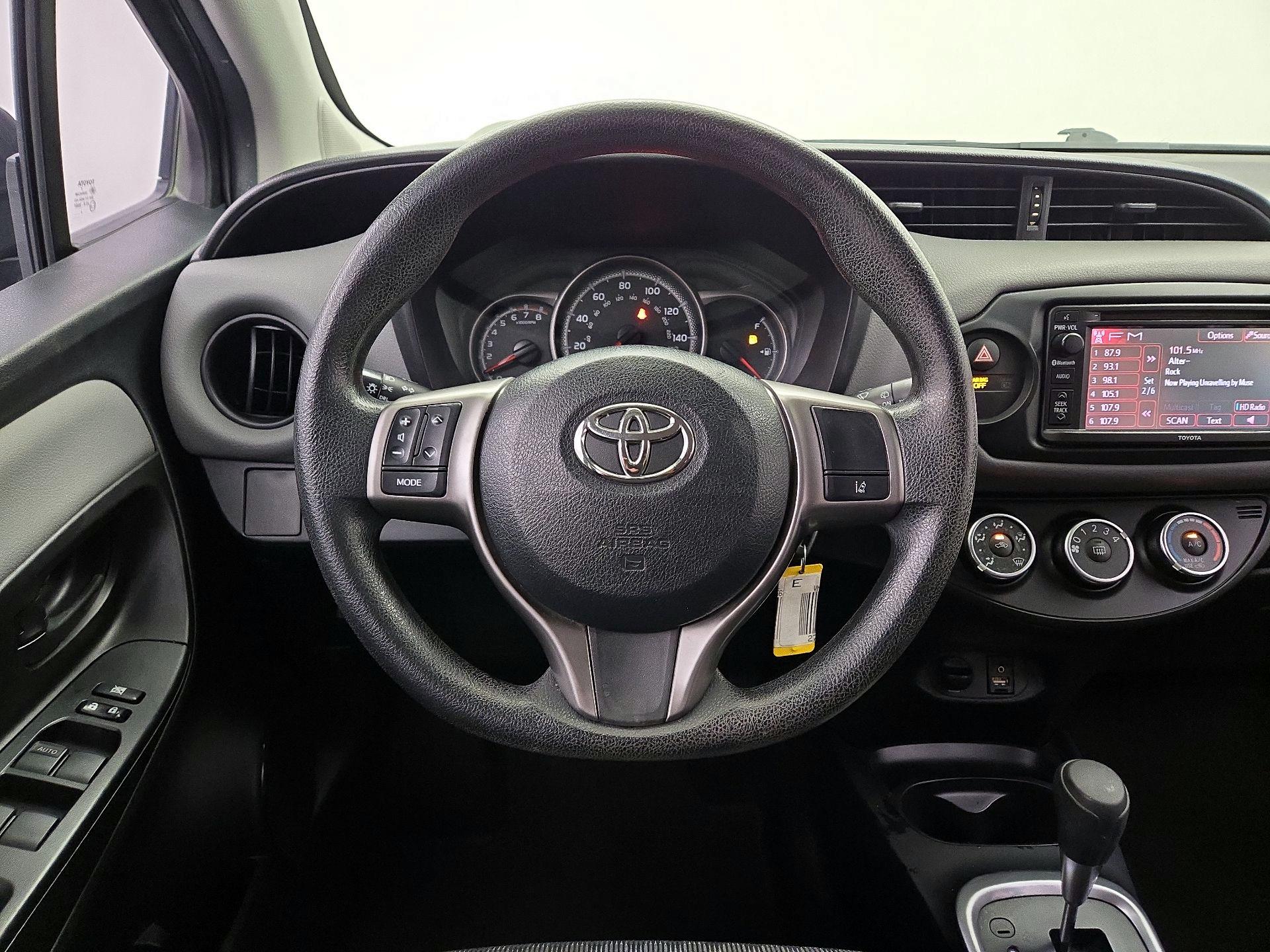 Thumbnail: 2017 Toyota Yaris - 10