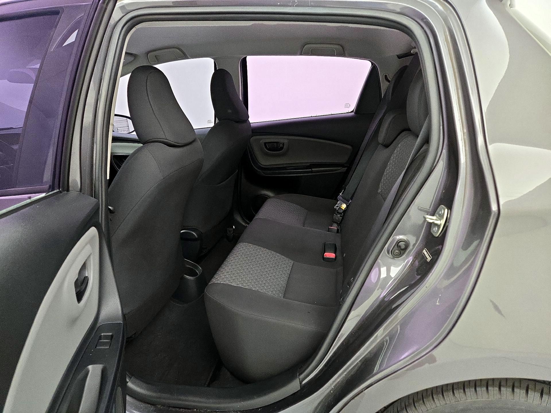 Thumbnail: 2017 Toyota Yaris - 18