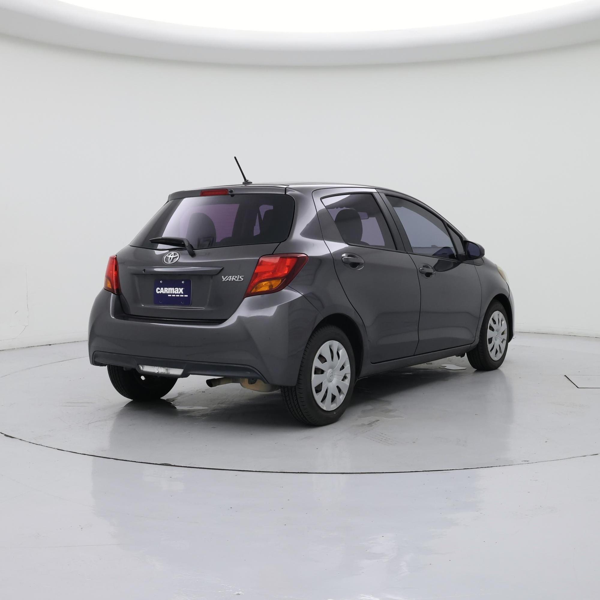 Thumbnail: 2017 Toyota Yaris - 8