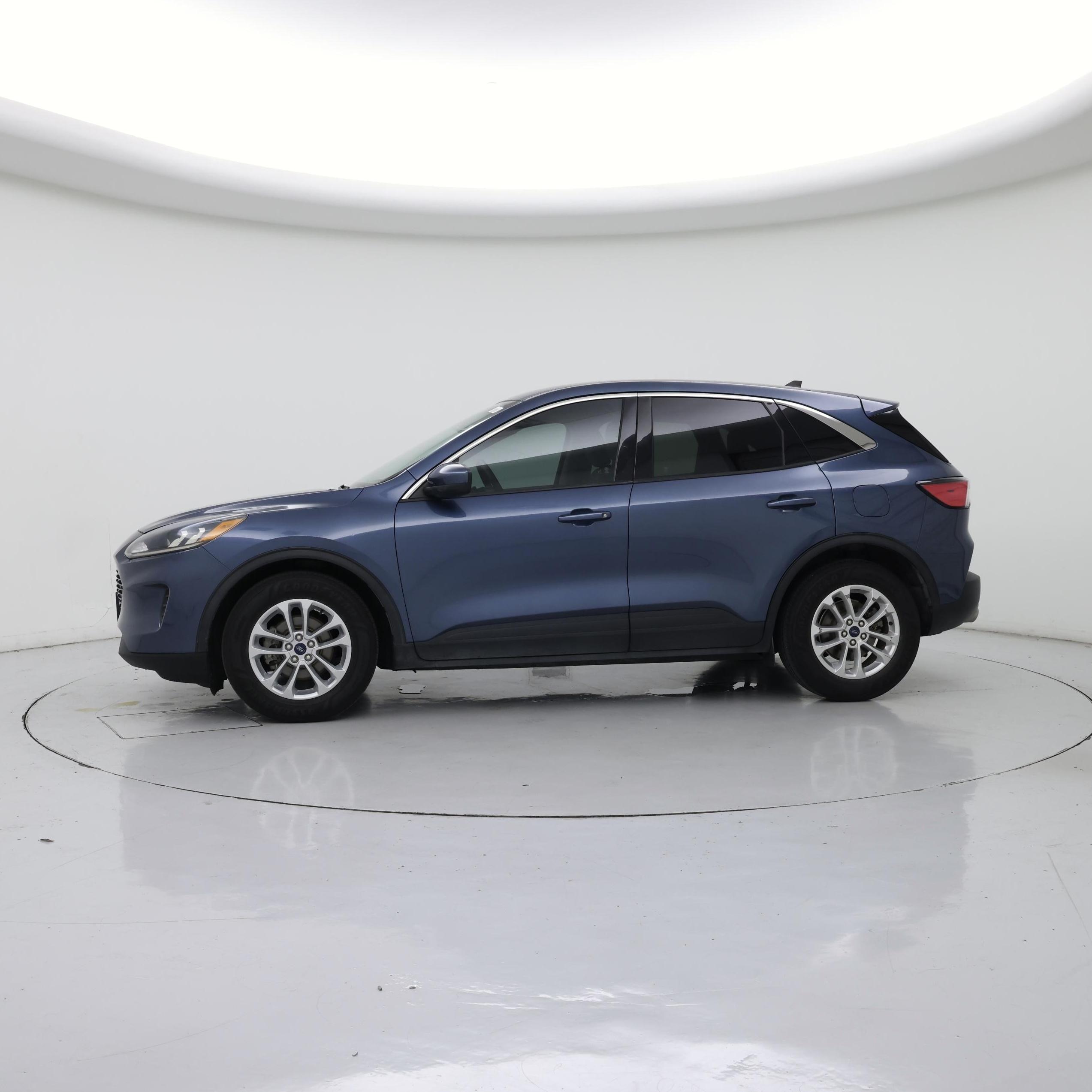 Thumbnail: 2020 Ford Escape - 3