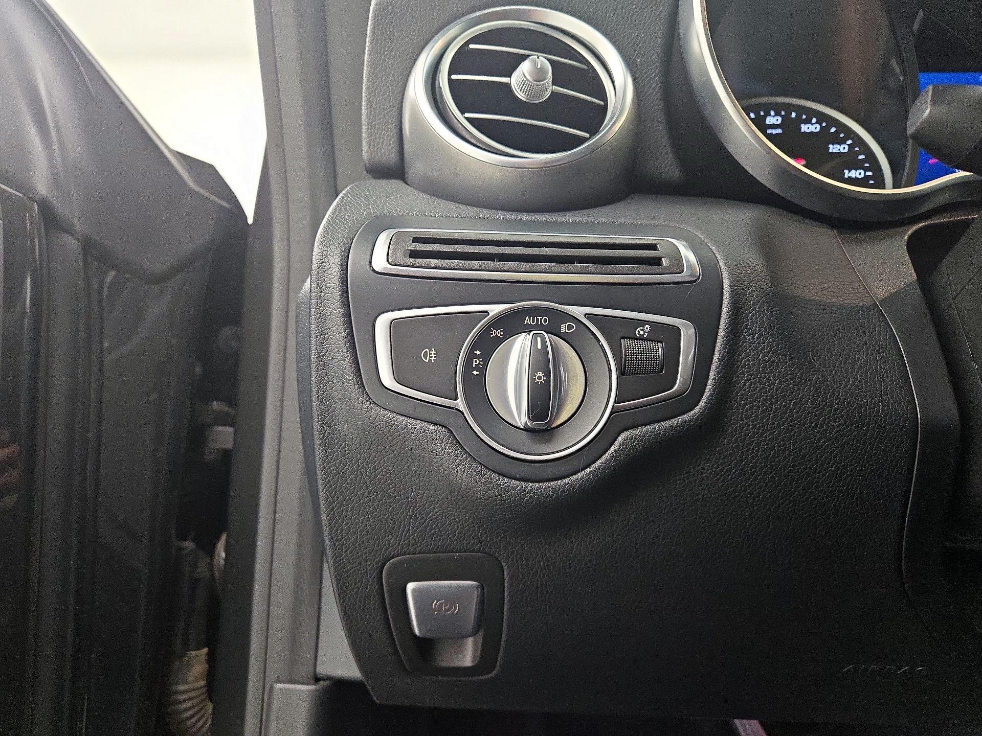 Thumbnail: 2019 Mercedes-Benz C-Class - 13