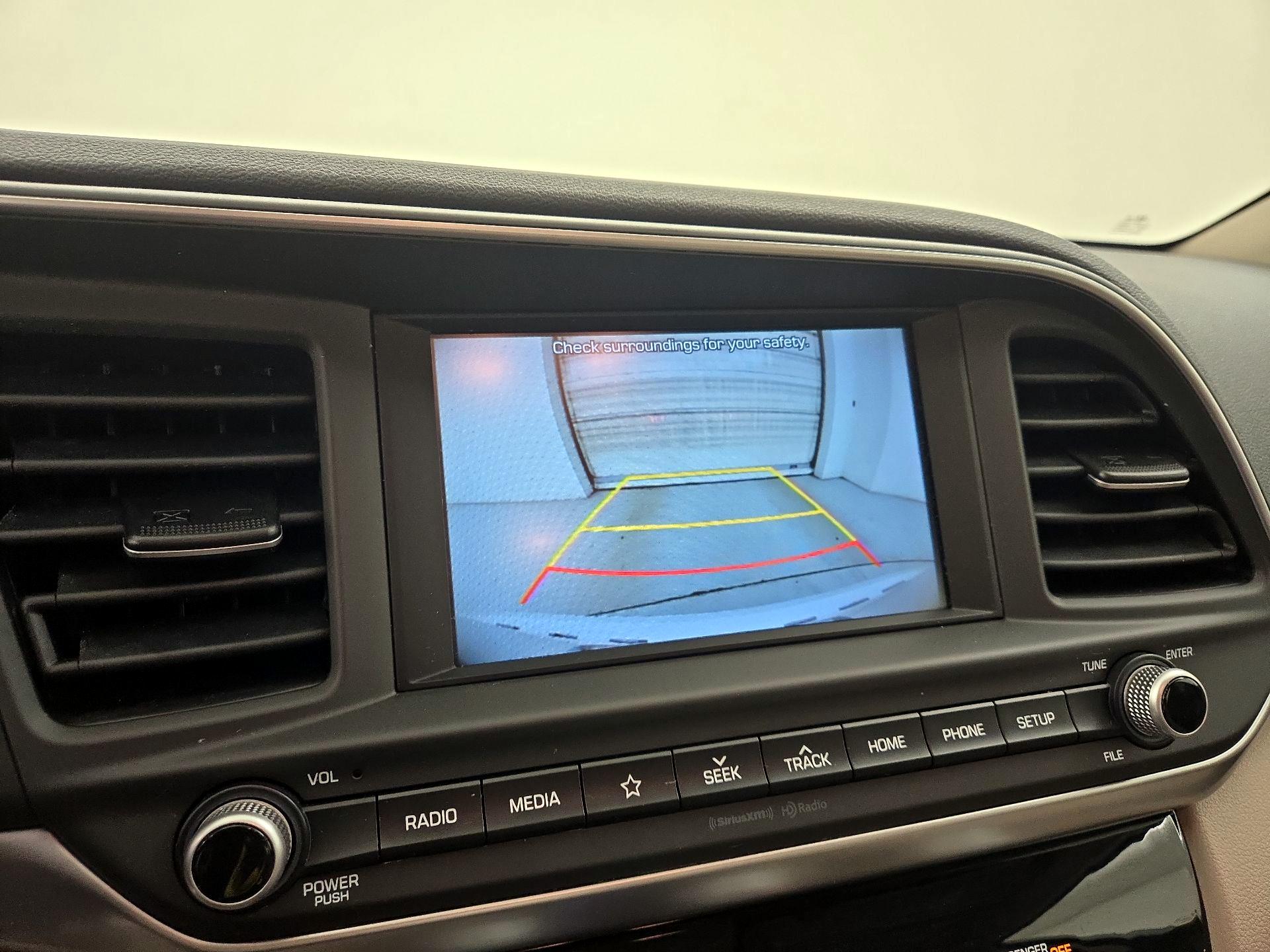 Thumbnail: 2019 Hyundai Elantra - 14