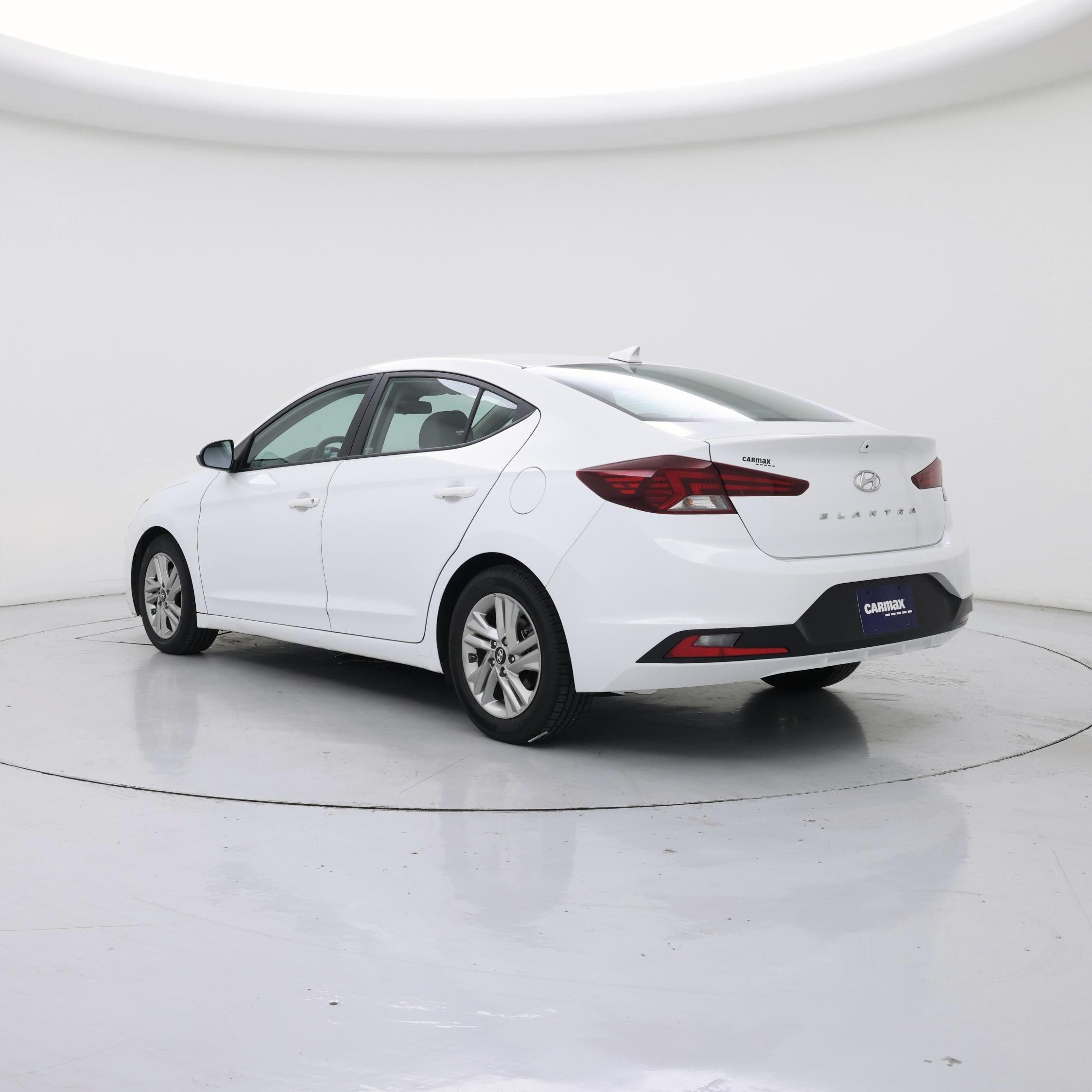 Thumbnail: 2019 Hyundai Elantra - 2