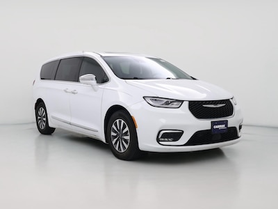 White 2022 Chrysler Pacifica Hybrid Limited