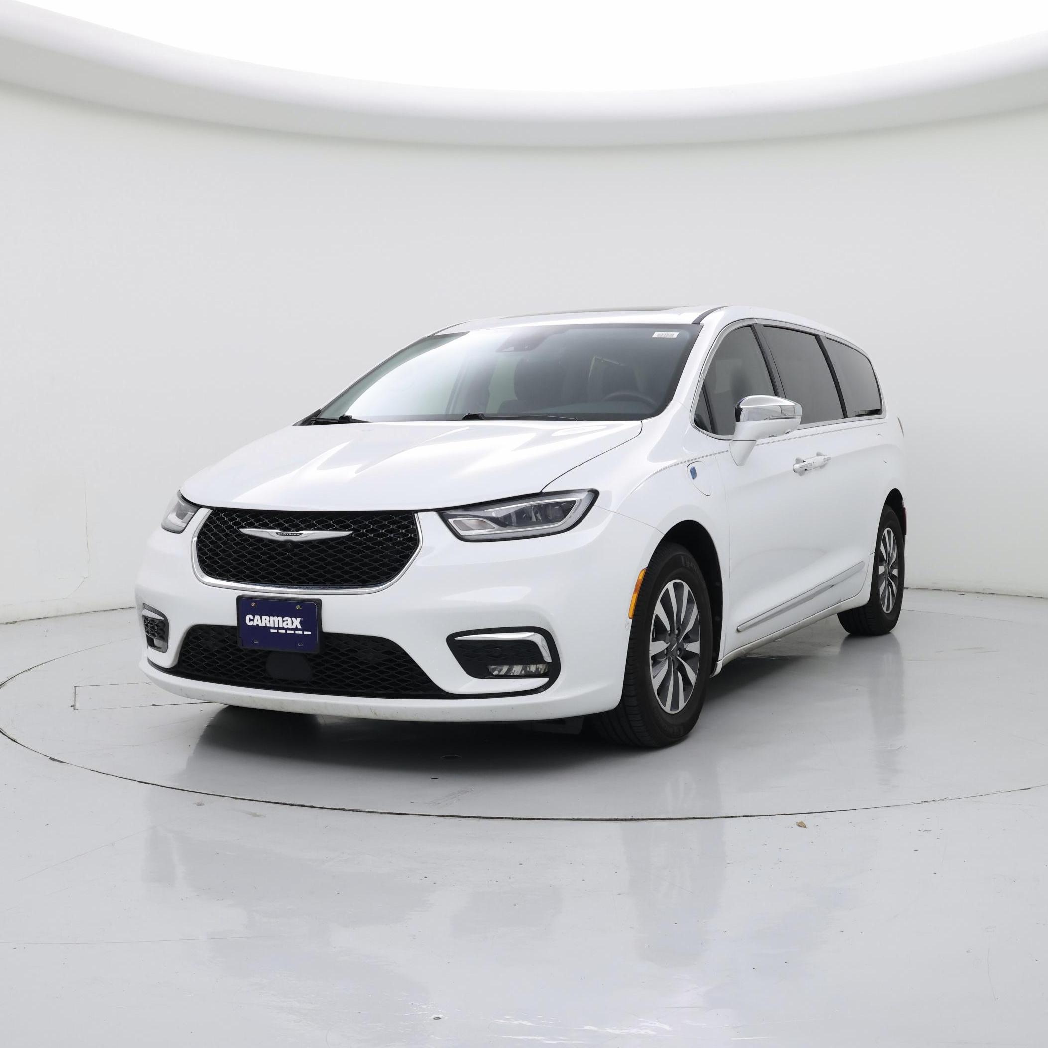 Thumbnail: 2022 Chrysler Pacifica - 4