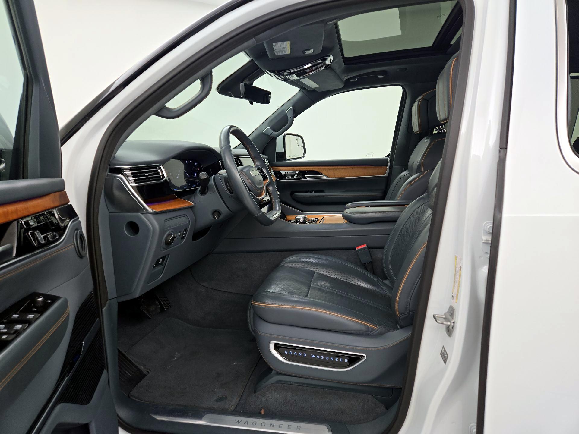 Thumbnail: 2022 Jeep Grand Wagoneer - 11
