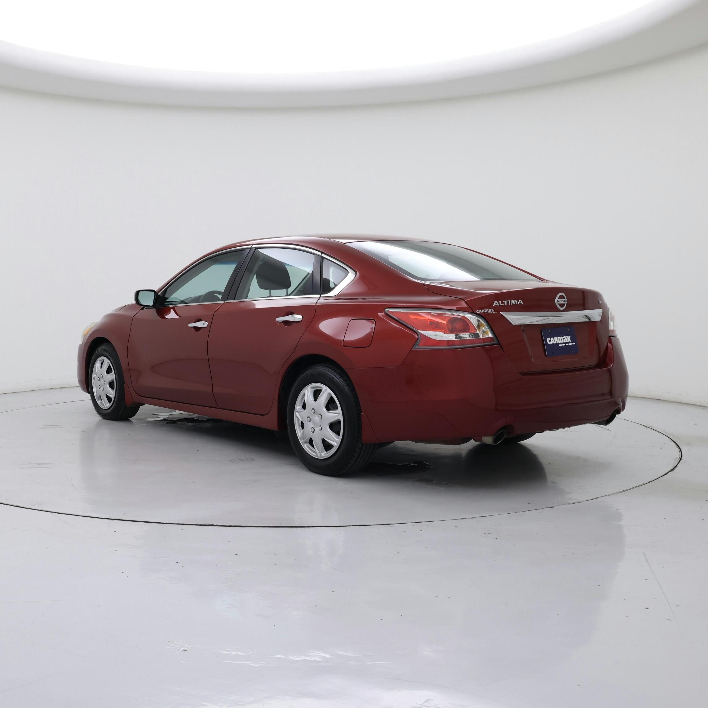 Thumbnail: 2015 Nissan Altima - 2