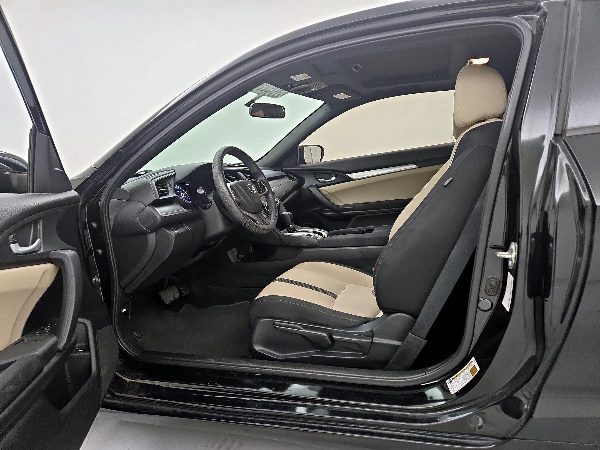 Thumbnail: 2016 Honda Civic - 11
