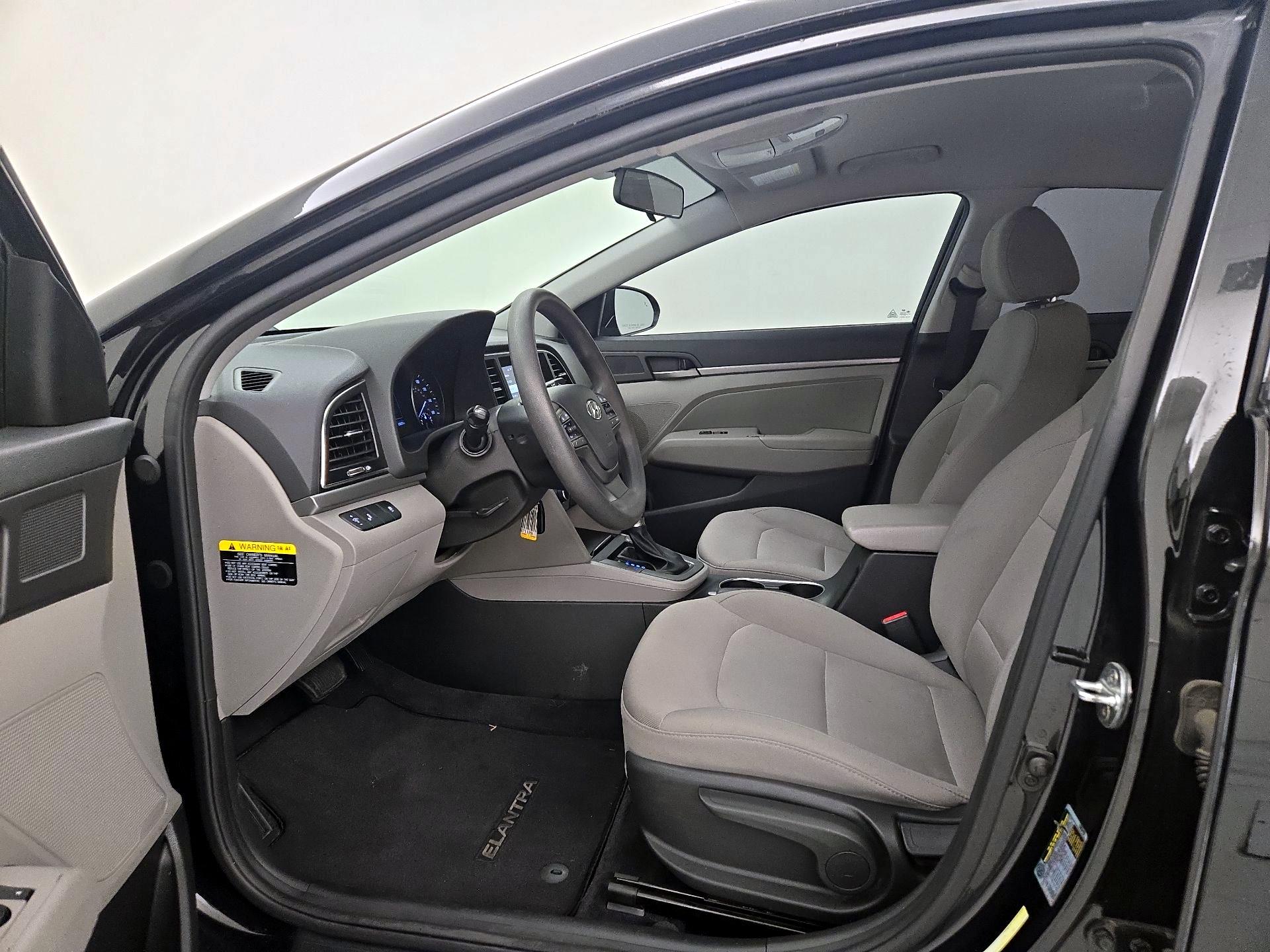 Thumbnail: 2018 Hyundai Elantra - 11