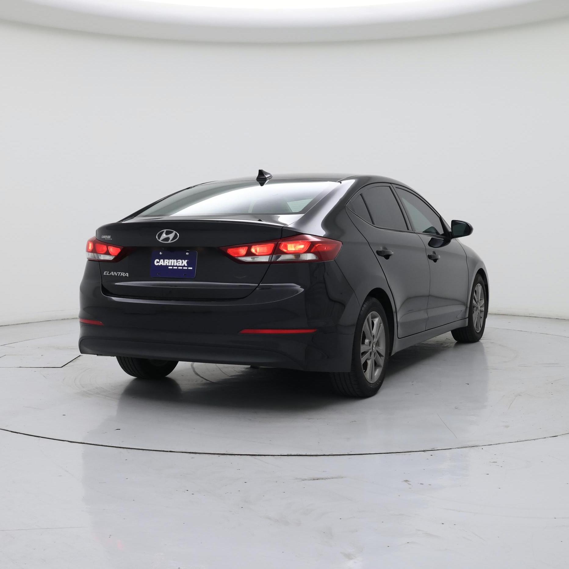 Thumbnail: 2018 Hyundai Elantra - 8