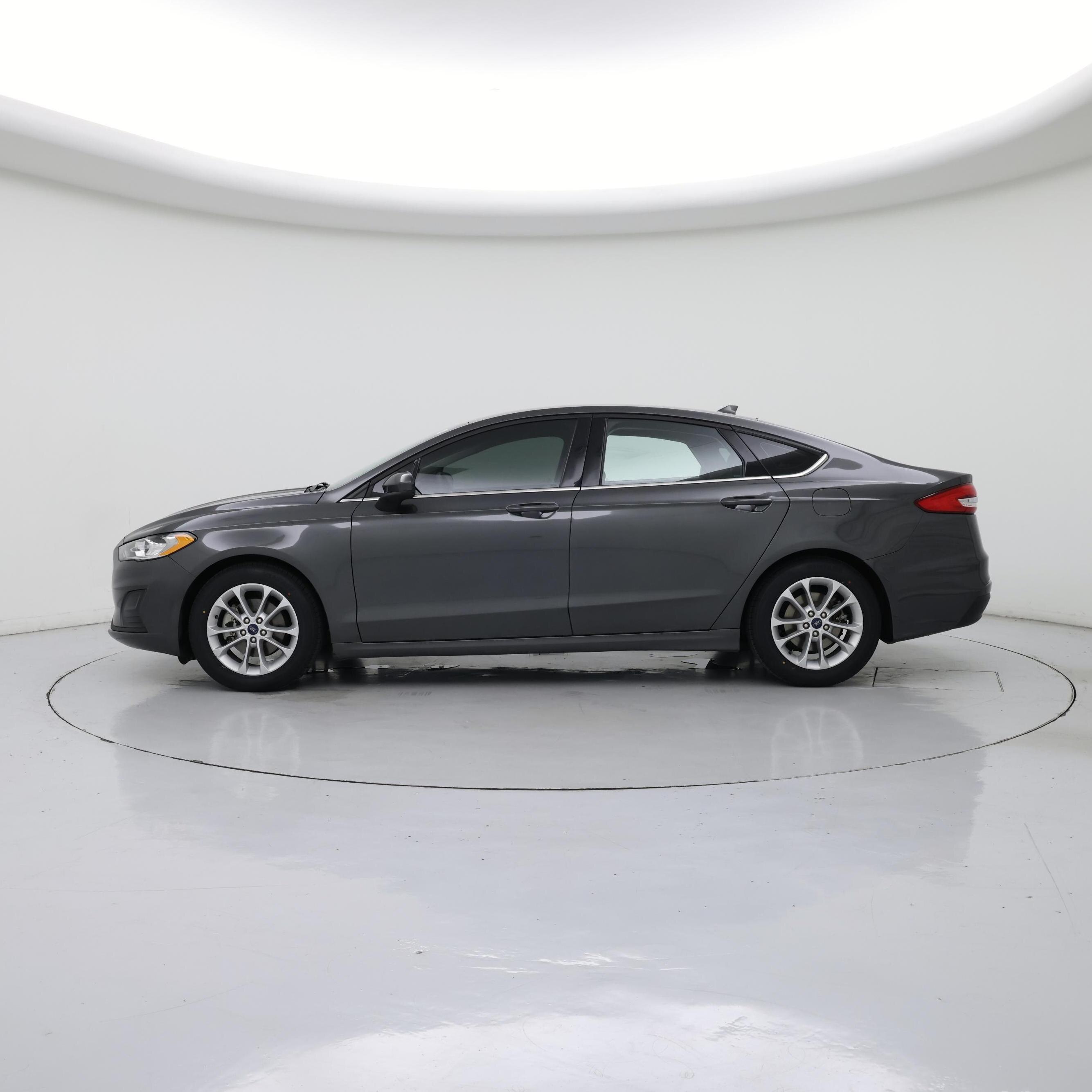 Thumbnail: 2019 Ford Fusion - 3