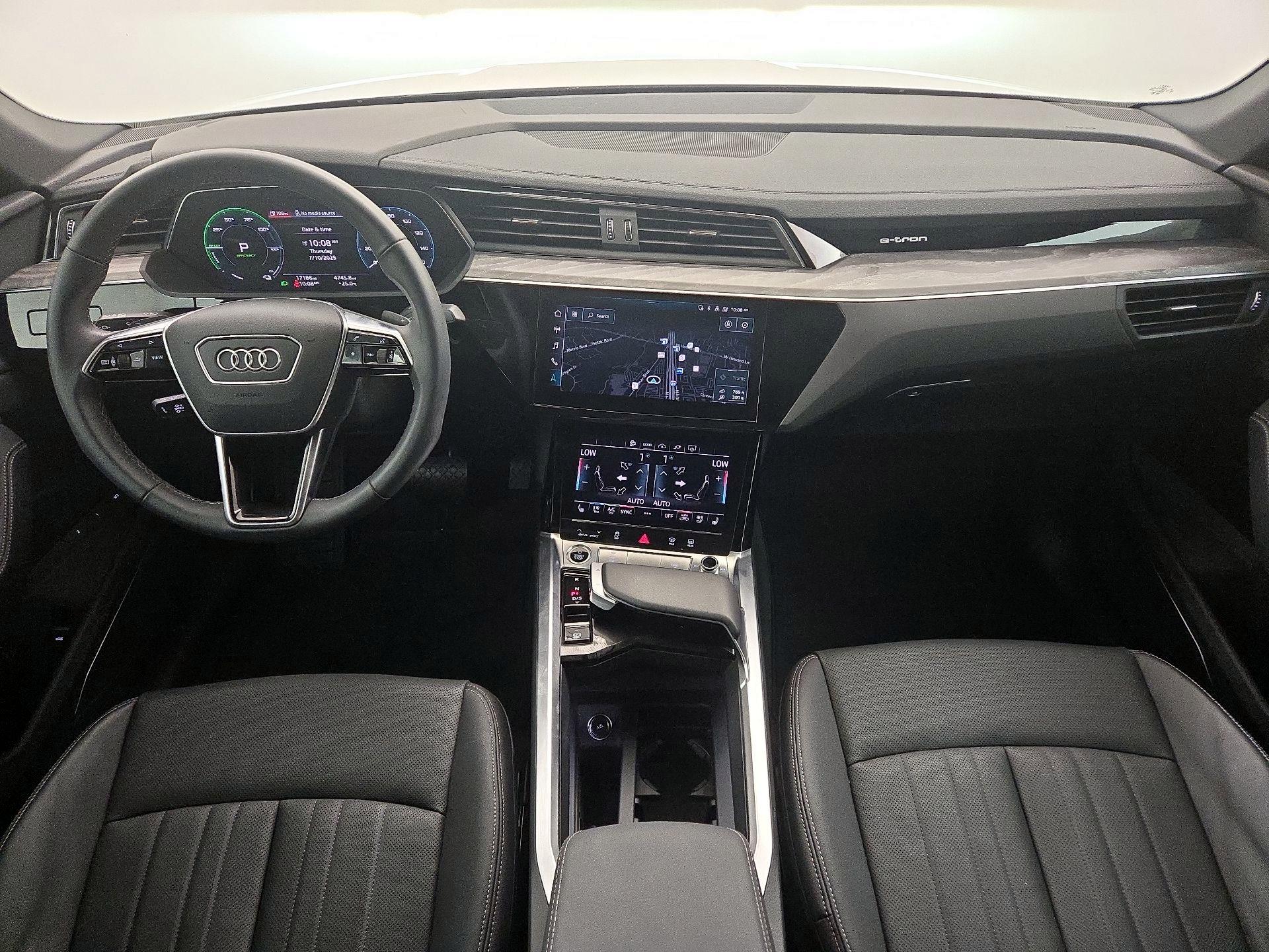 Thumbnail: 2024 Audi Q8 e-tron - 9