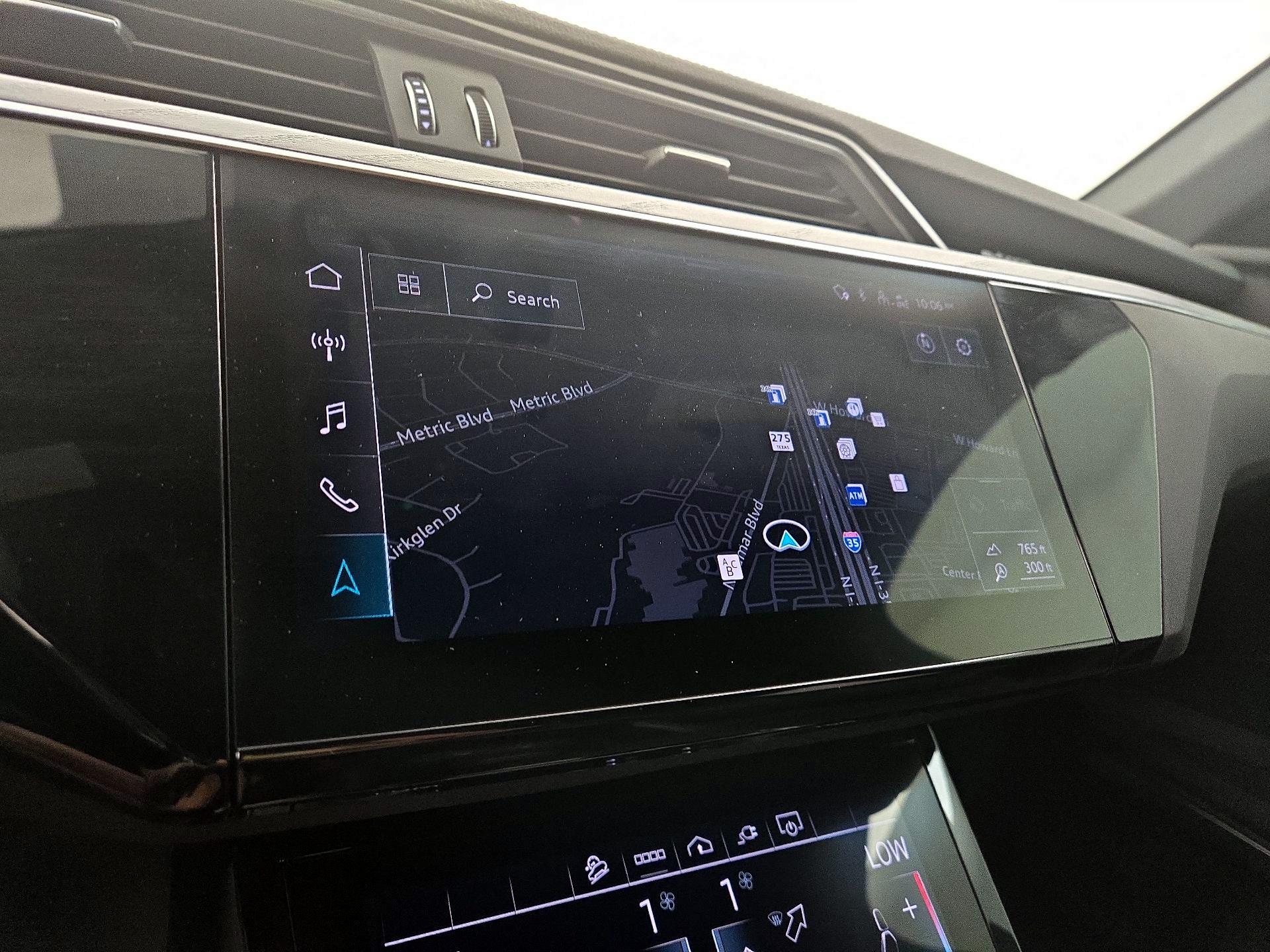 Thumbnail: 2024 Audi Q8 e-tron - 14