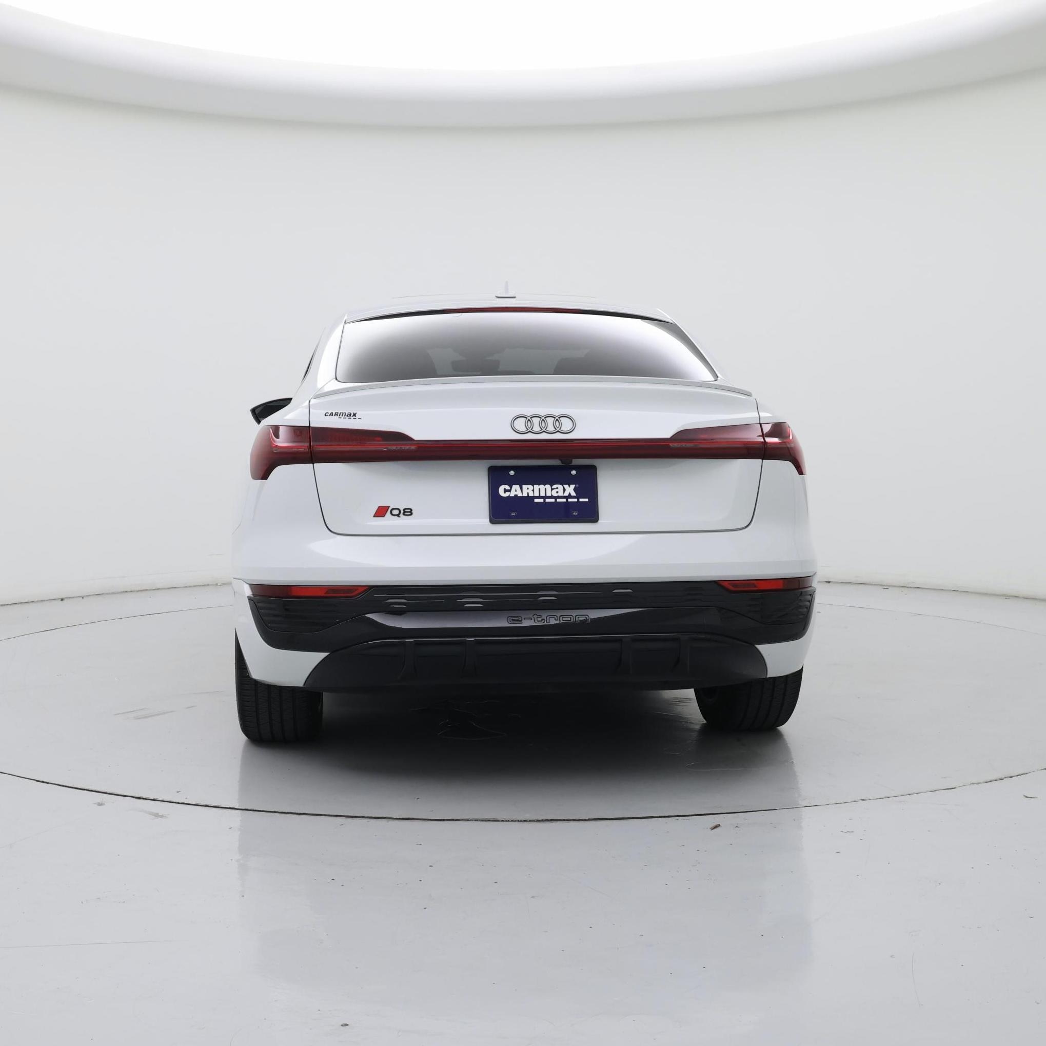 Thumbnail: 2024 Audi Q8 e-tron - 6