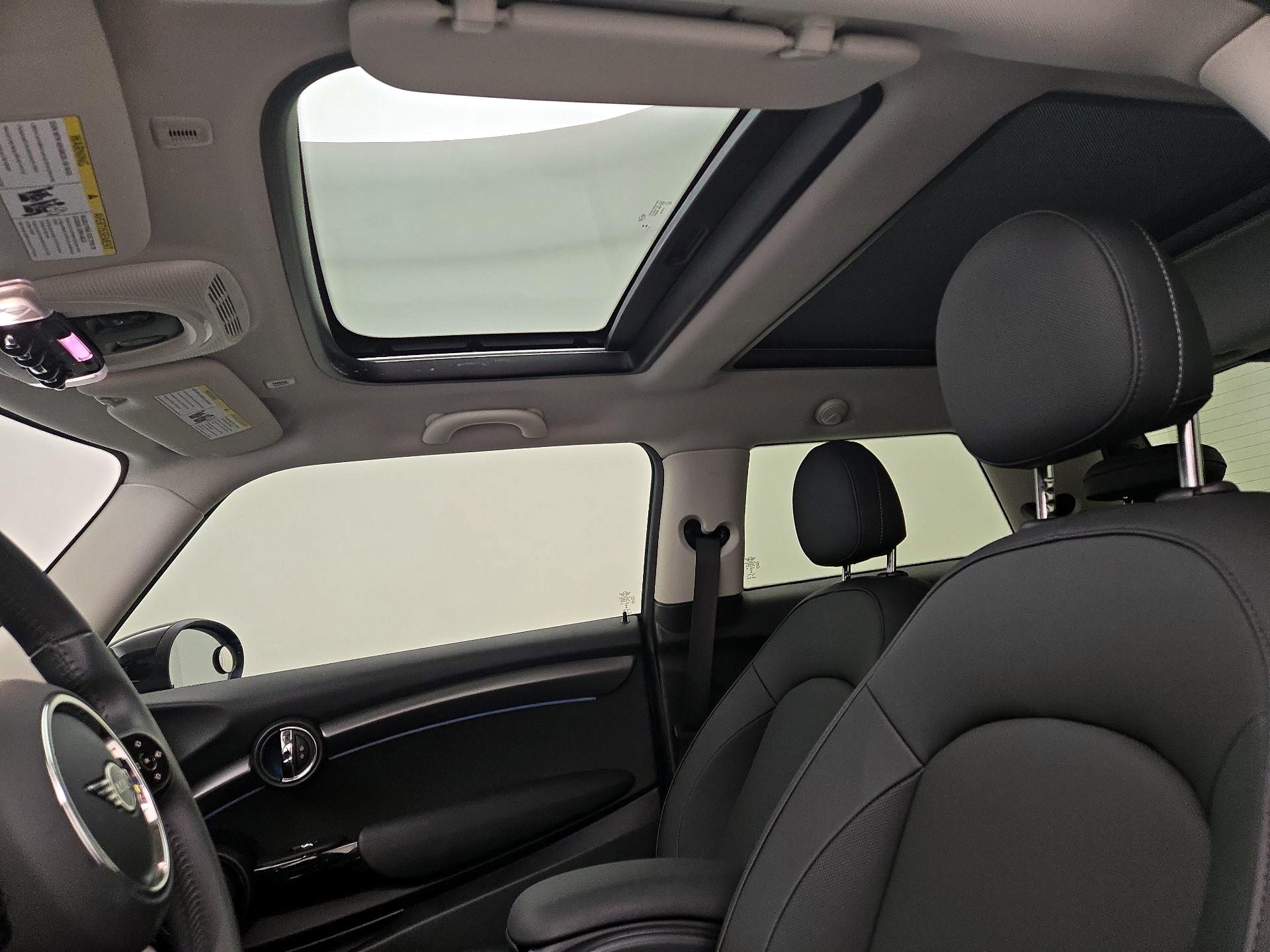 Thumbnail: 2023 MINI Cooper Hardtop - 19