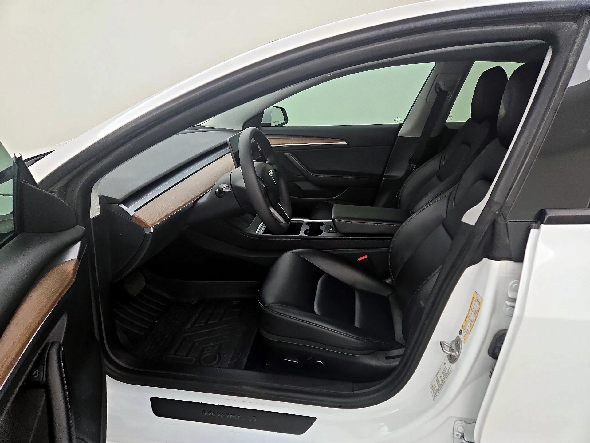 Thumbnail: 2021 Tesla Model 3 - 9