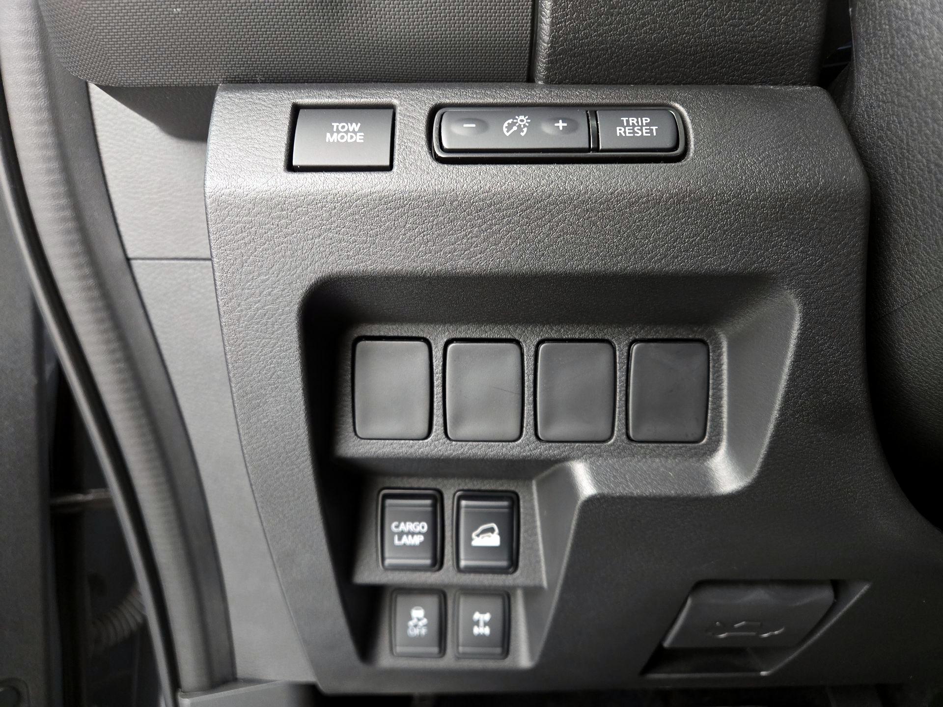Thumbnail: 2024 Nissan Frontier - 13