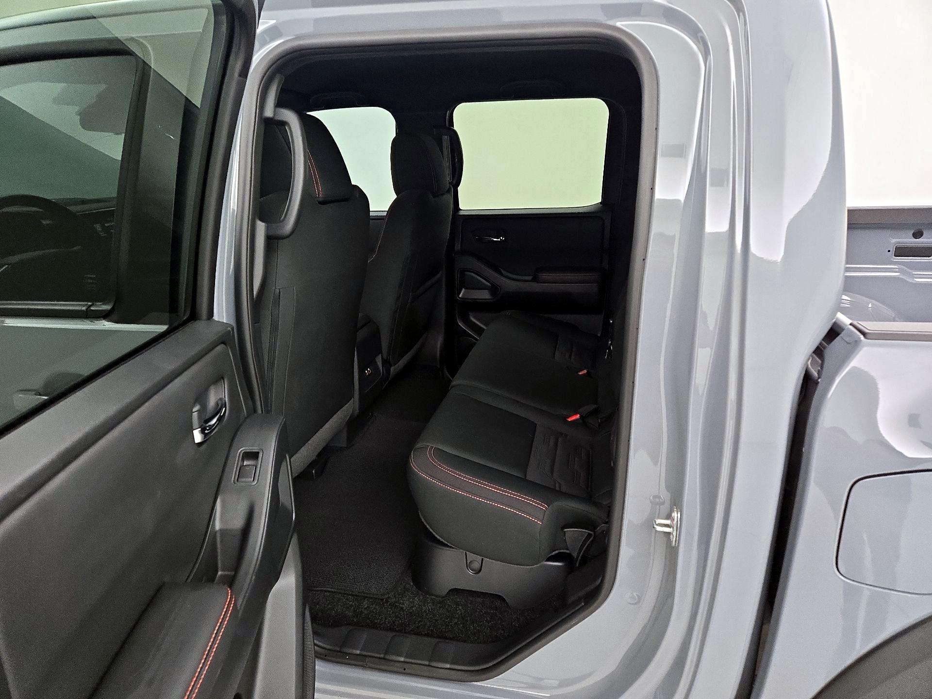 Thumbnail: 2024 Nissan Frontier - 20
