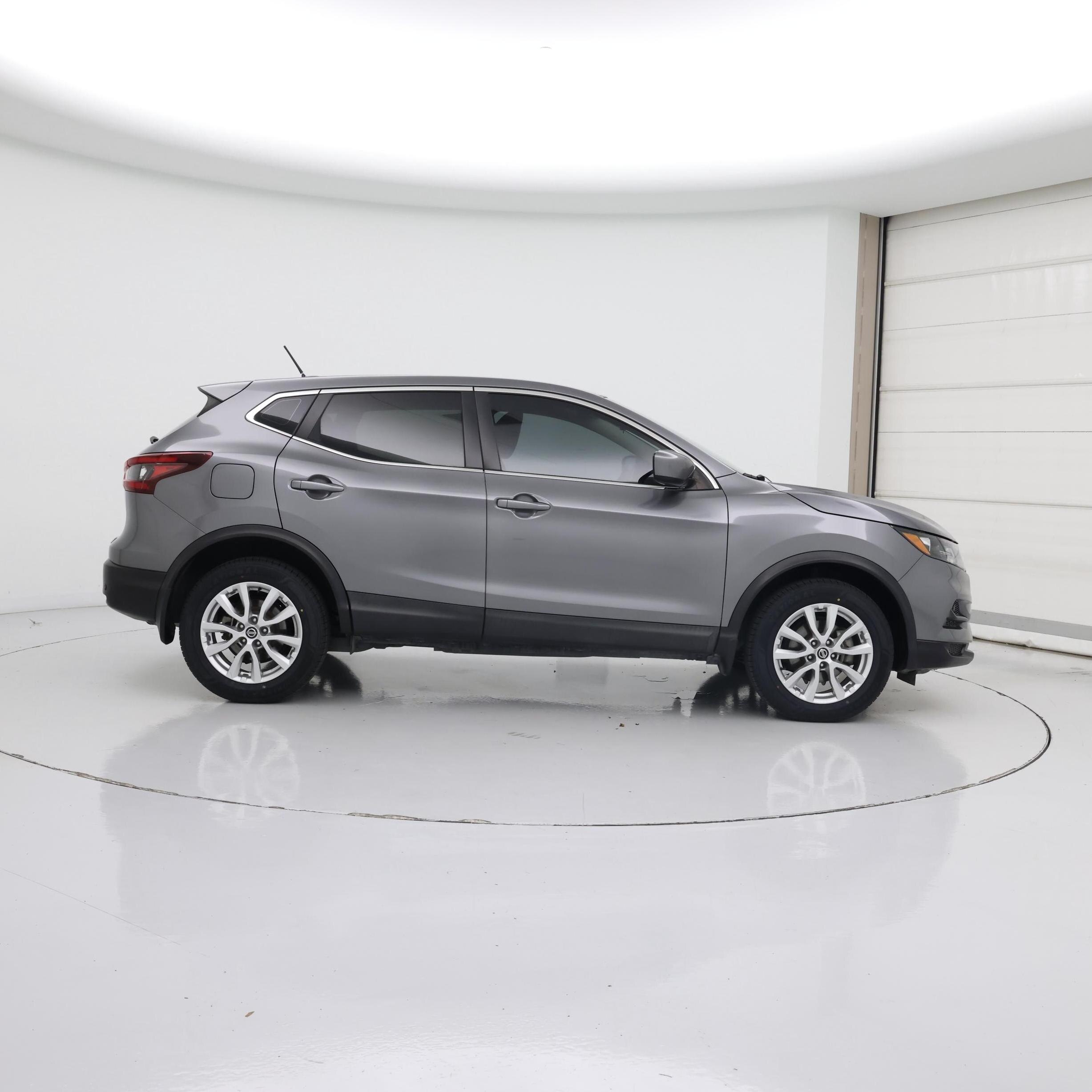 Thumbnail: 2020 Nissan Rogue Sport - 7