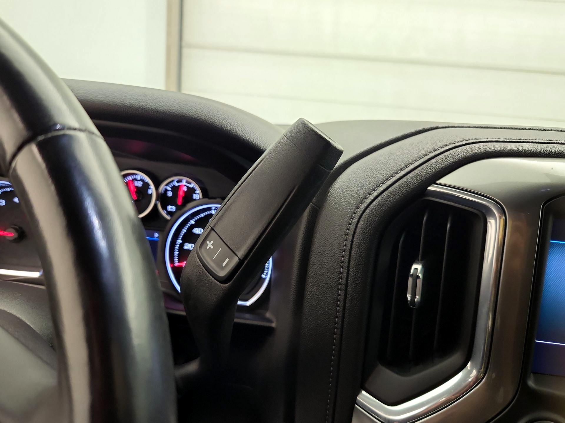 Thumbnail: 2021 Chevrolet Silverado 1500 - 17
