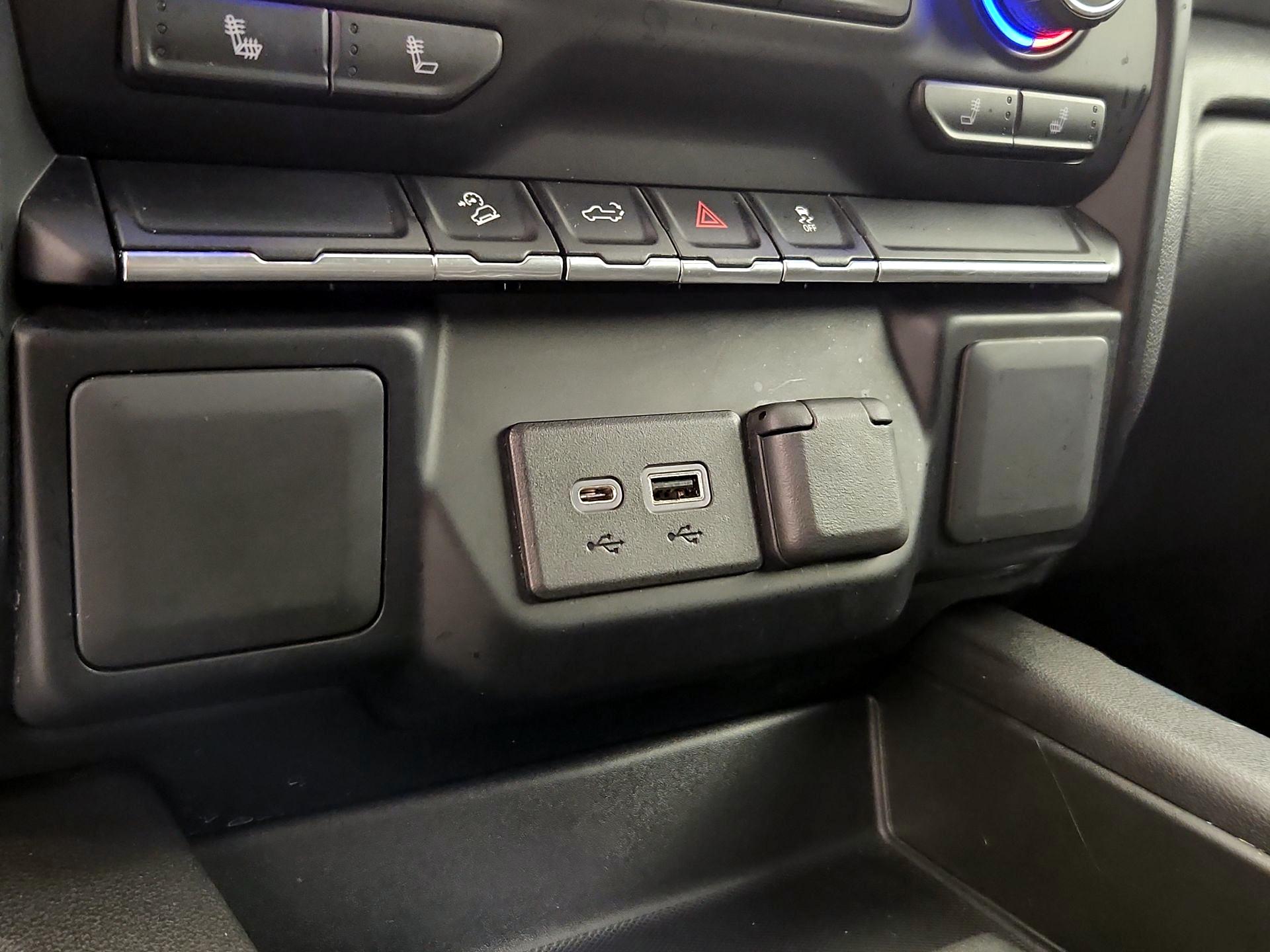 Thumbnail: 2021 Chevrolet Silverado 1500 - 18