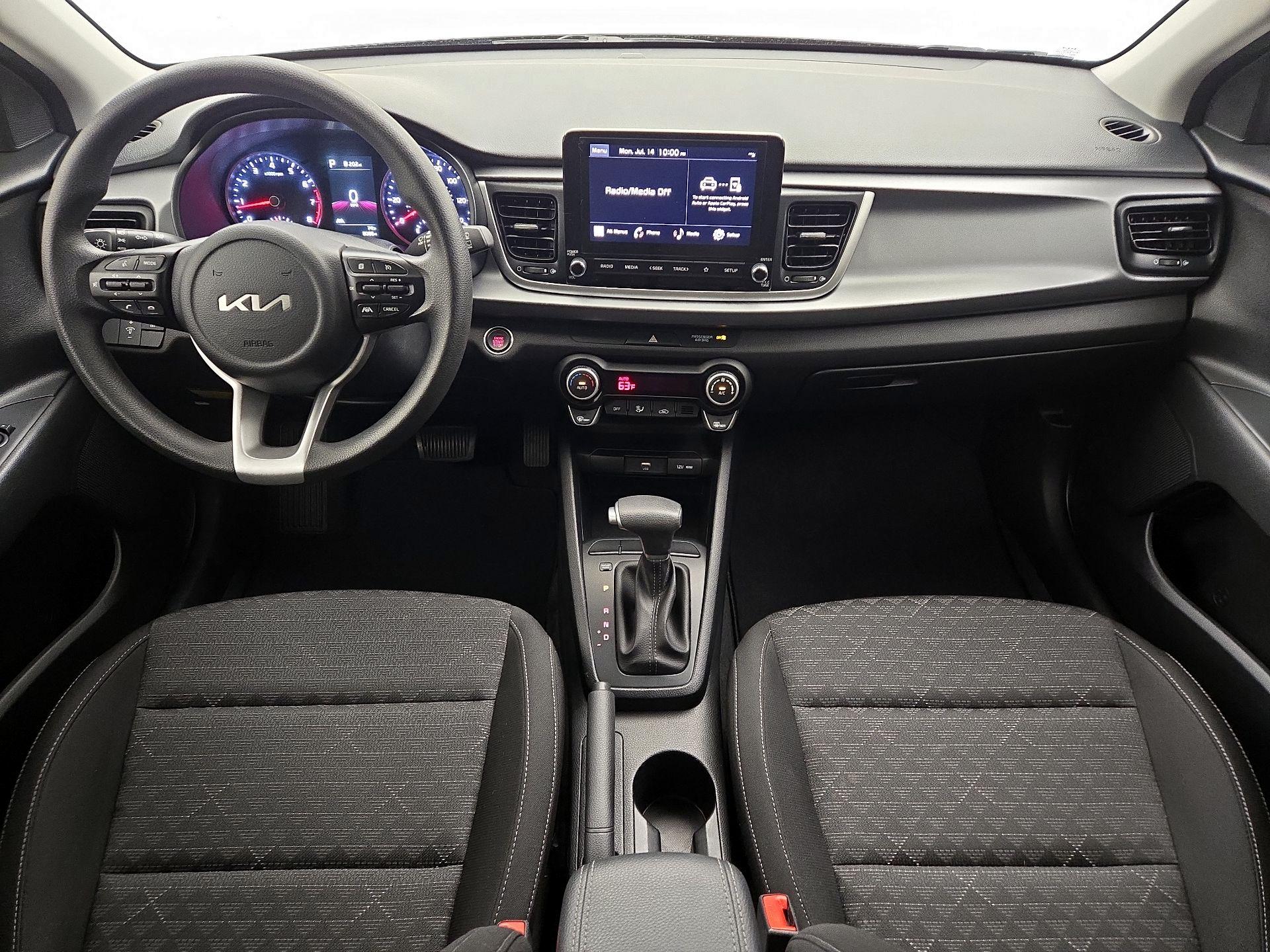 Thumbnail: 2023 Kia Rio - 9