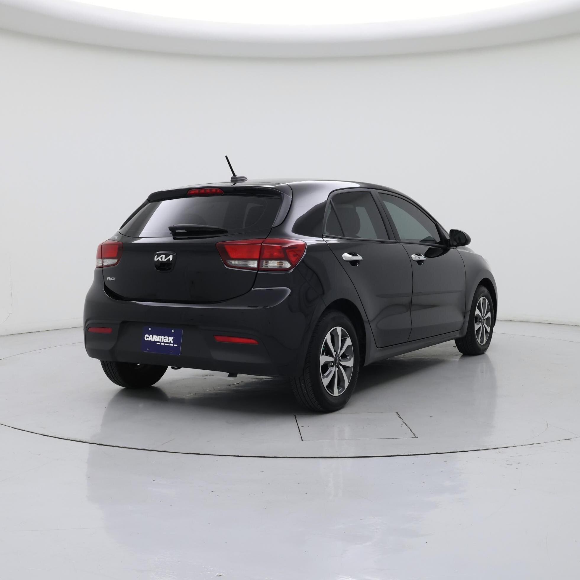 Thumbnail: 2023 Kia Rio - 8