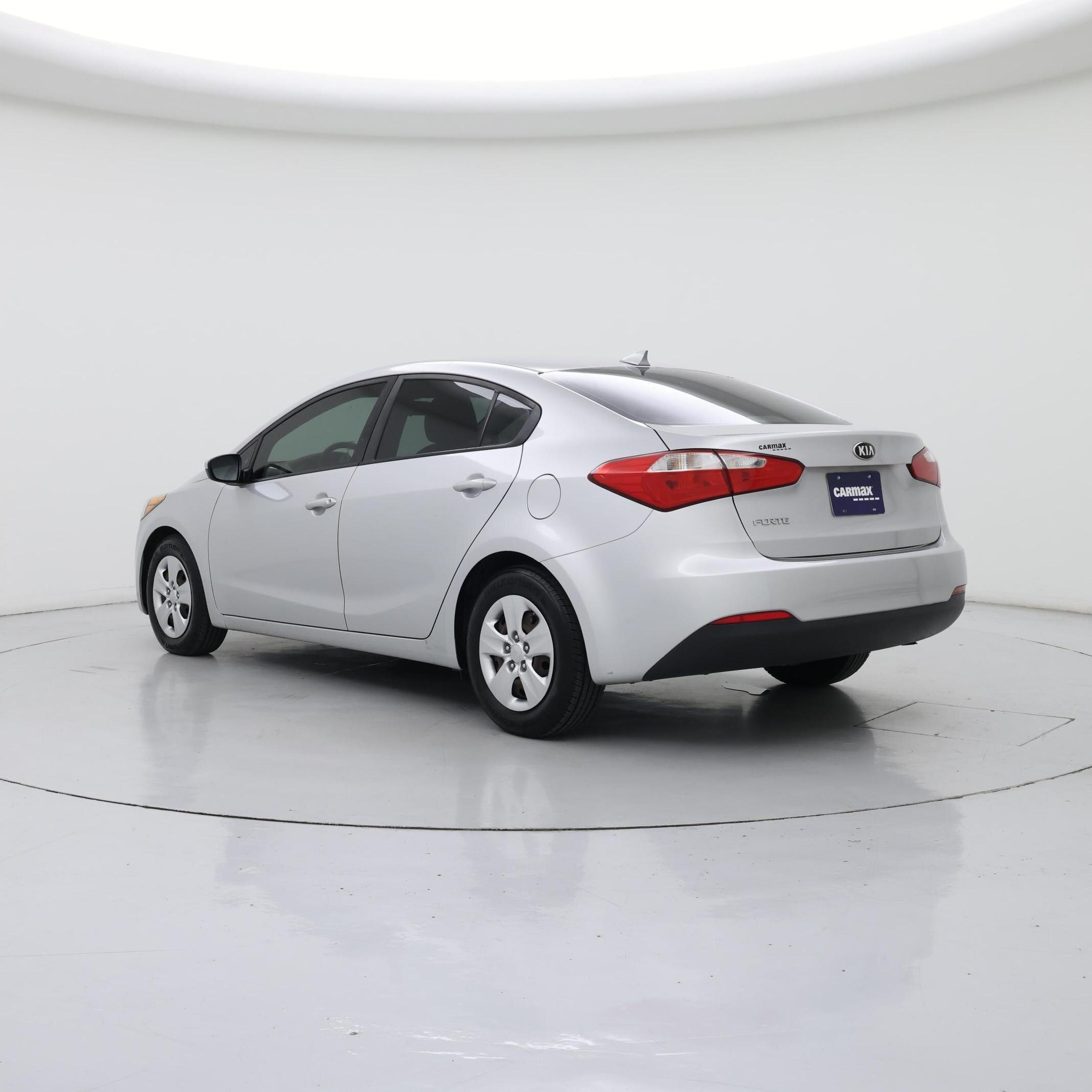 Thumbnail: 2016 Kia Forte - 2