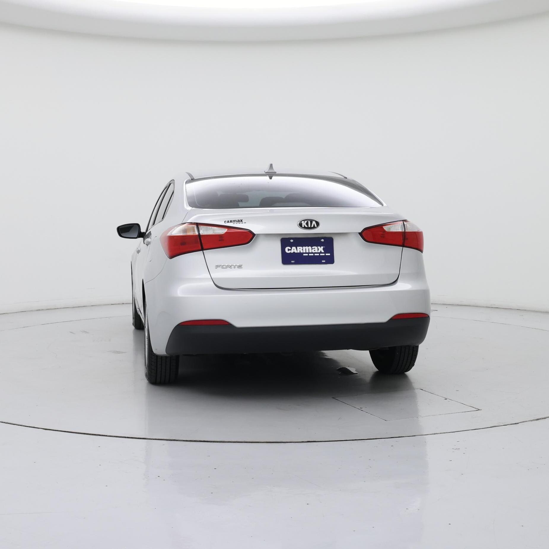 Thumbnail: 2016 Kia Forte - 6