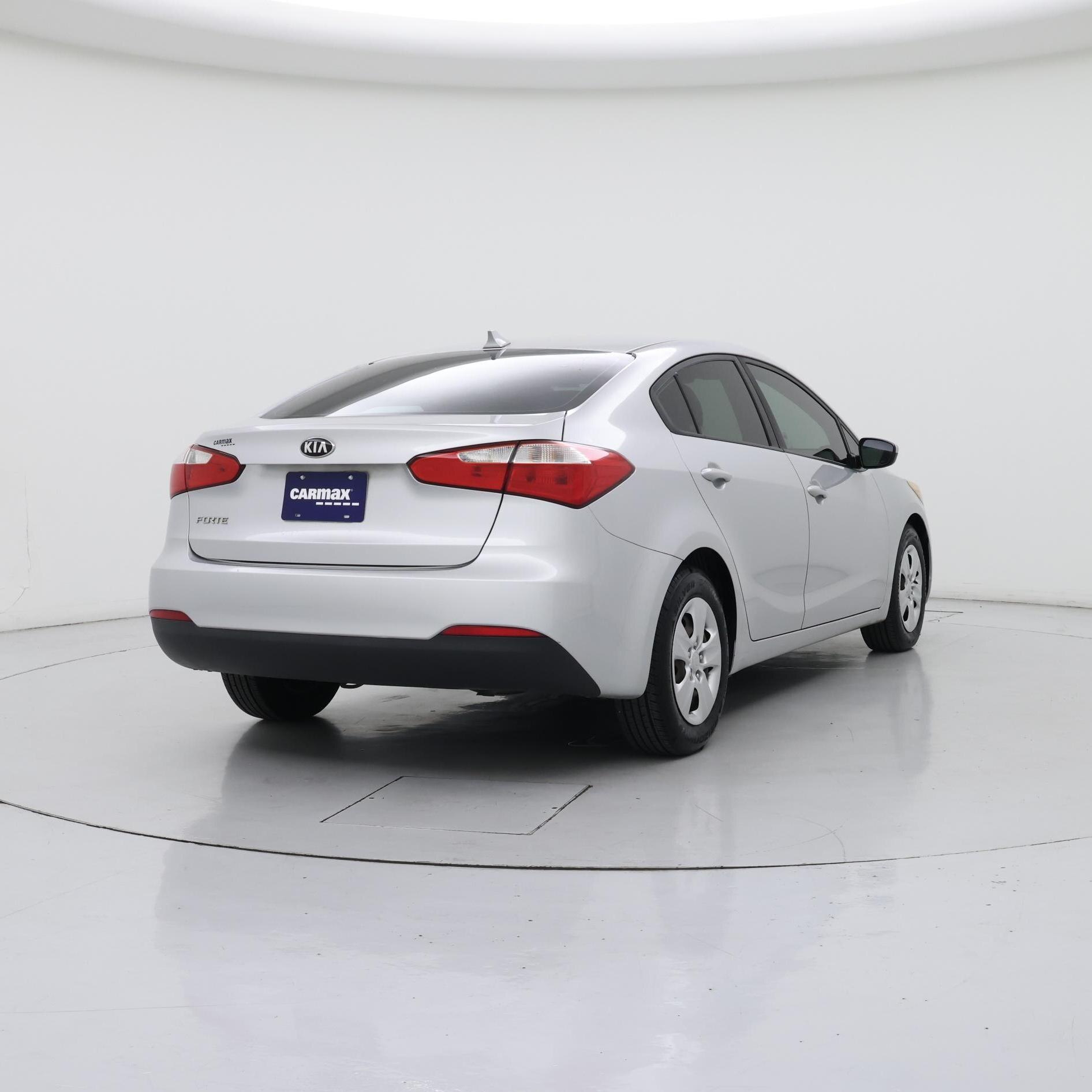 Thumbnail: 2016 Kia Forte - 8