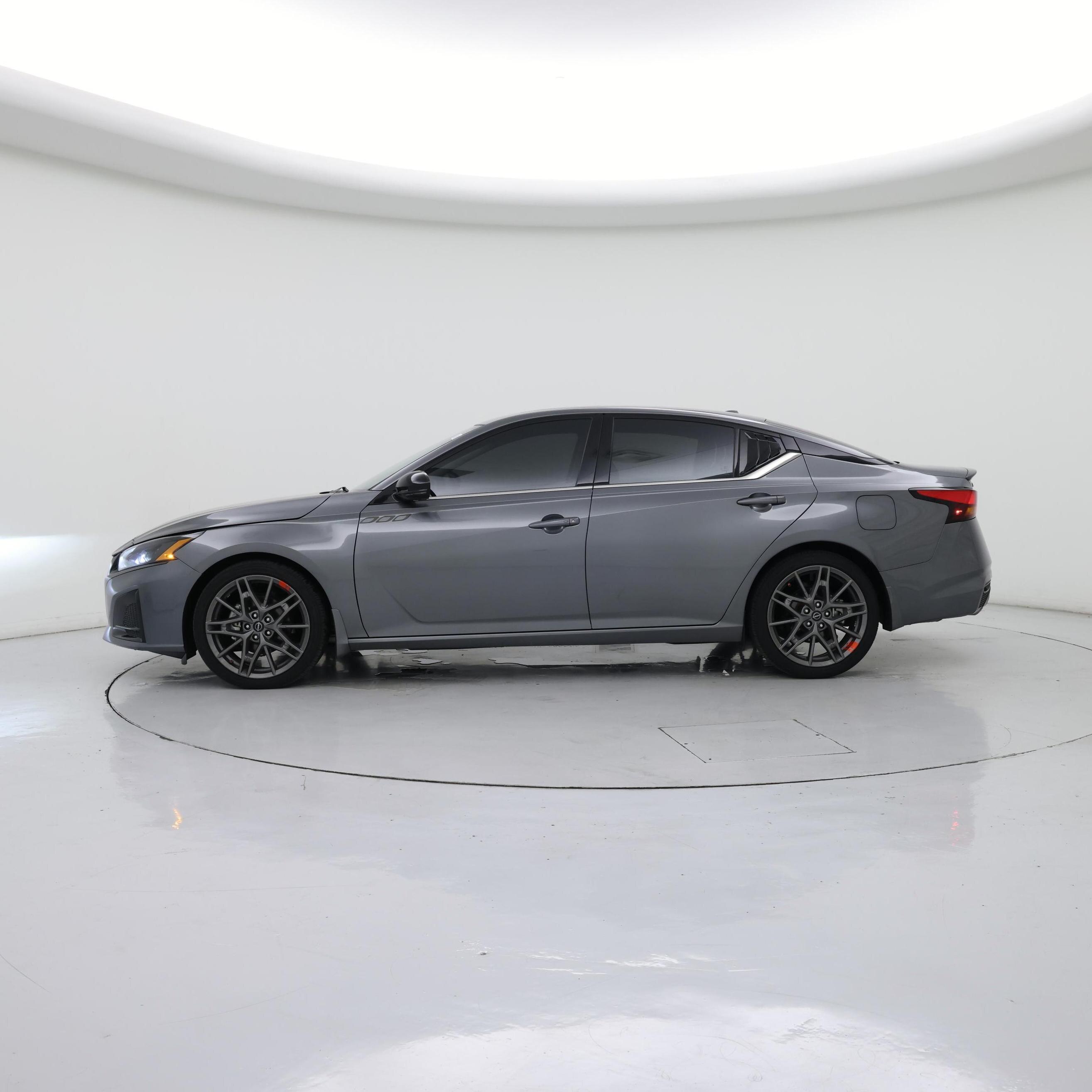 Thumbnail: 2023 Nissan Altima - 3