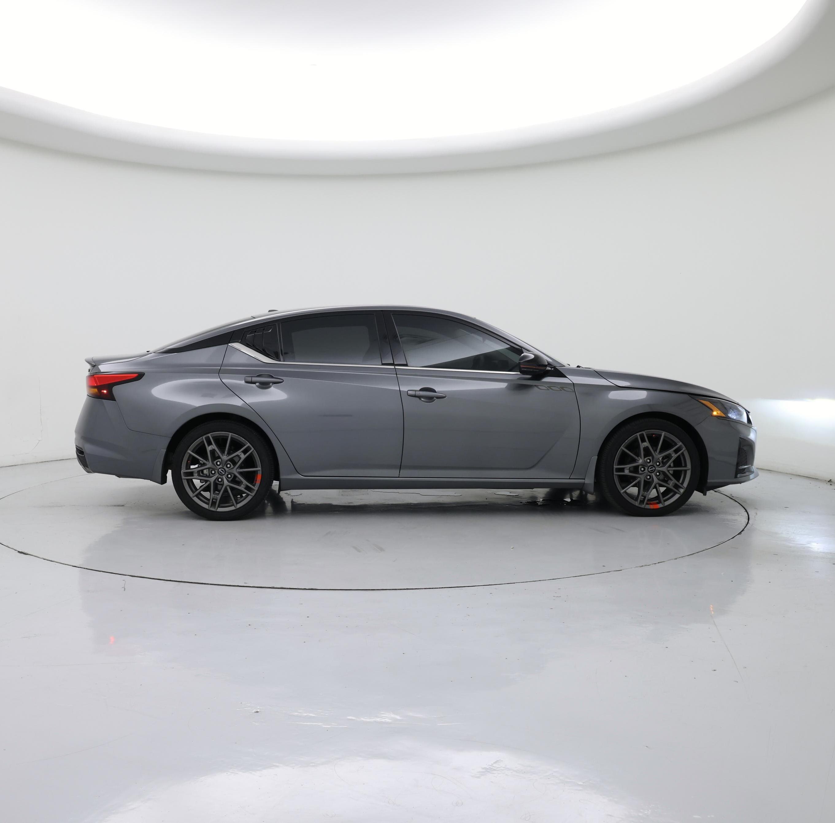 Thumbnail: 2023 Nissan Altima - 7