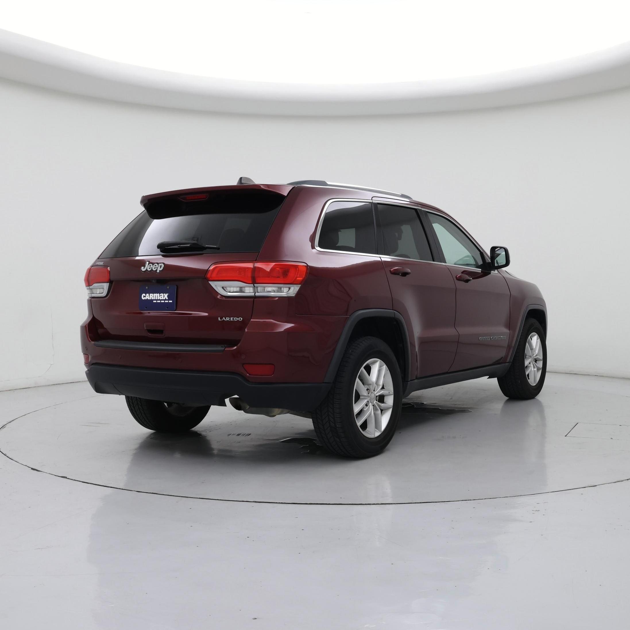 Thumbnail: 2018 Jeep Grand Cherokee - 8