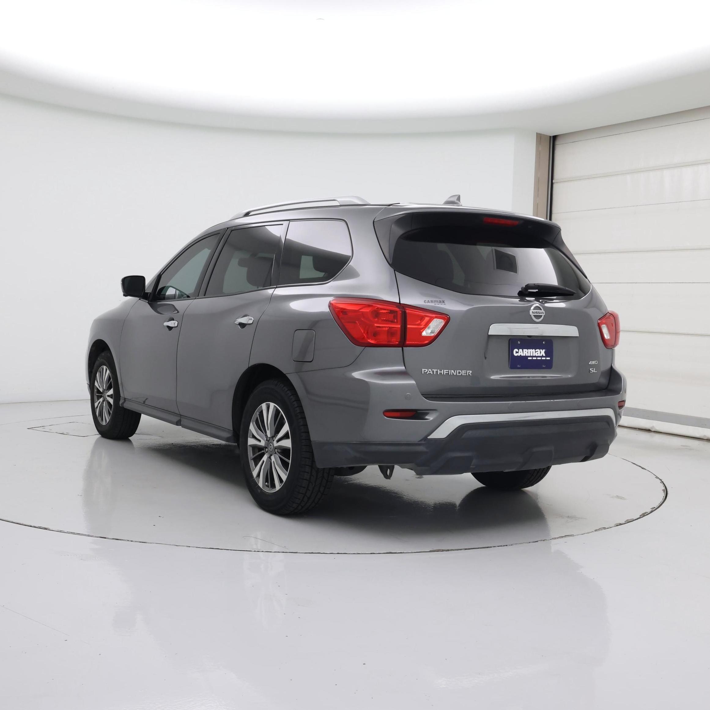Thumbnail: 2020 Nissan Pathfinder - 2