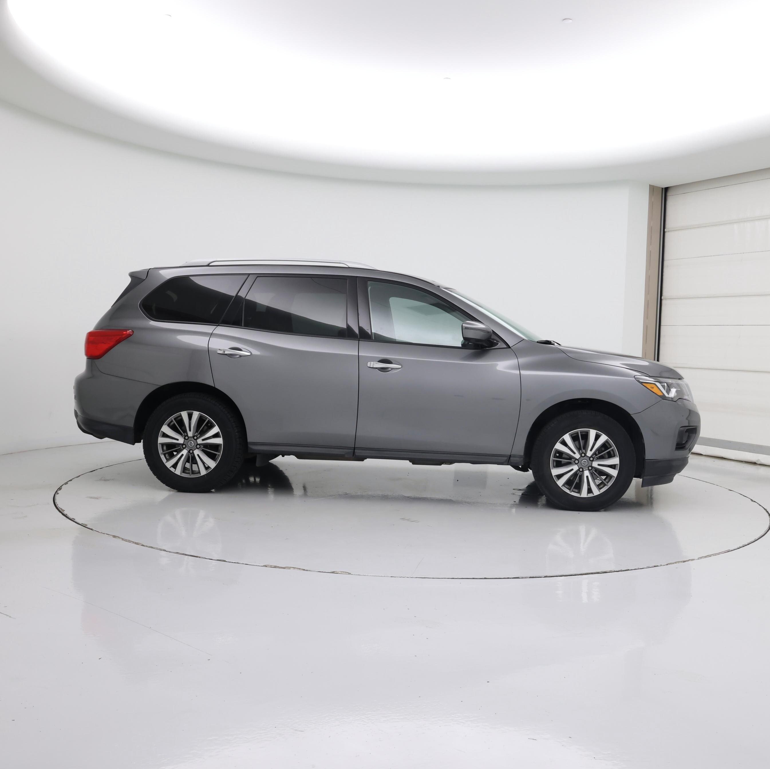 Thumbnail: 2020 Nissan Pathfinder - 7