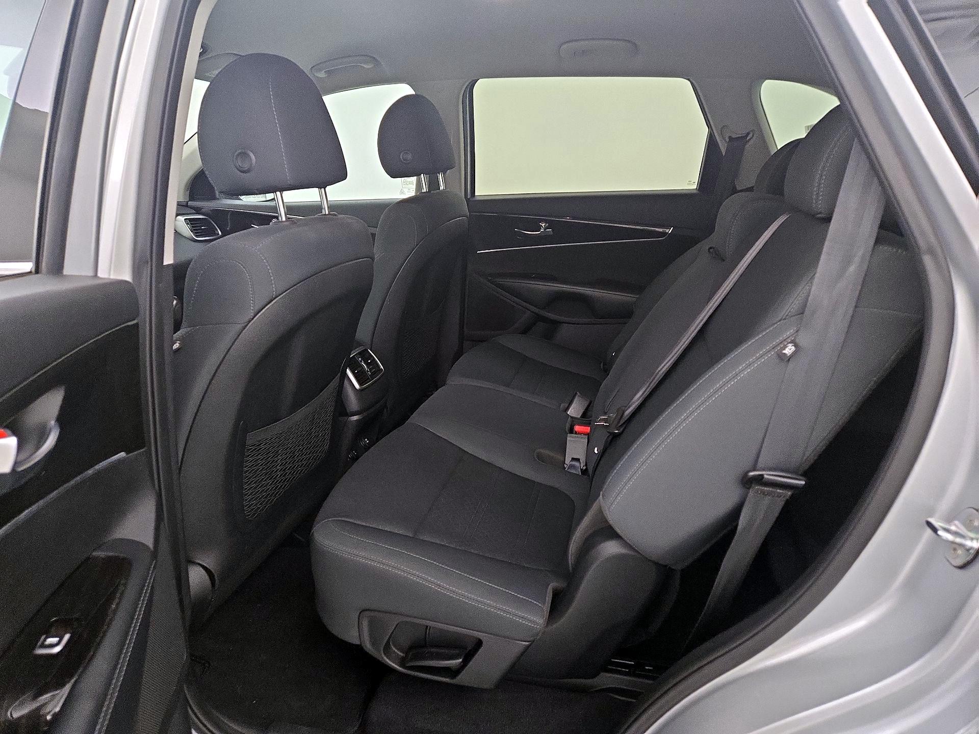 Thumbnail: 2020 Kia Sorento - 19