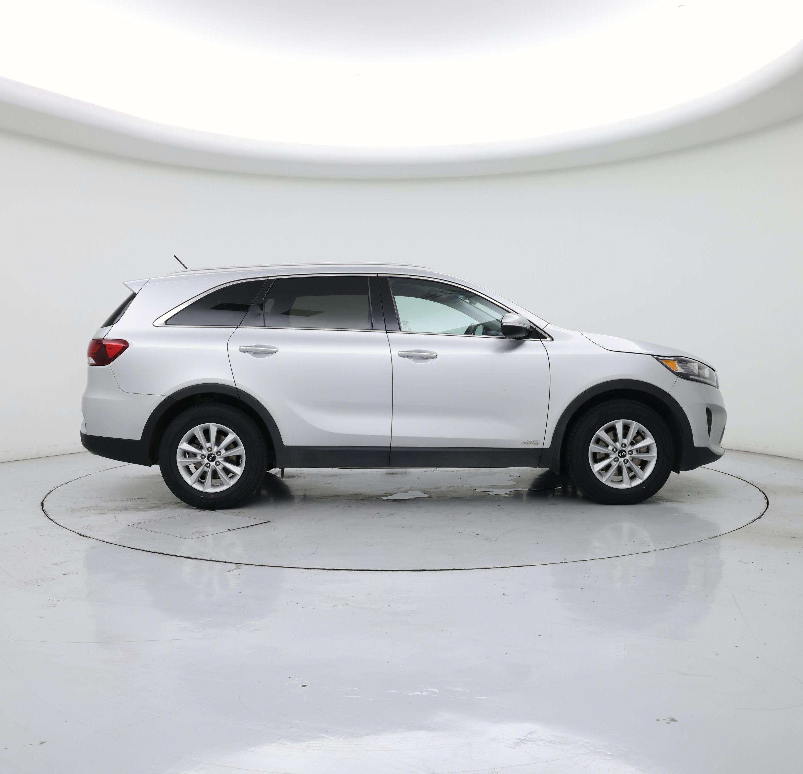 Thumbnail: 2020 Kia Sorento - 7