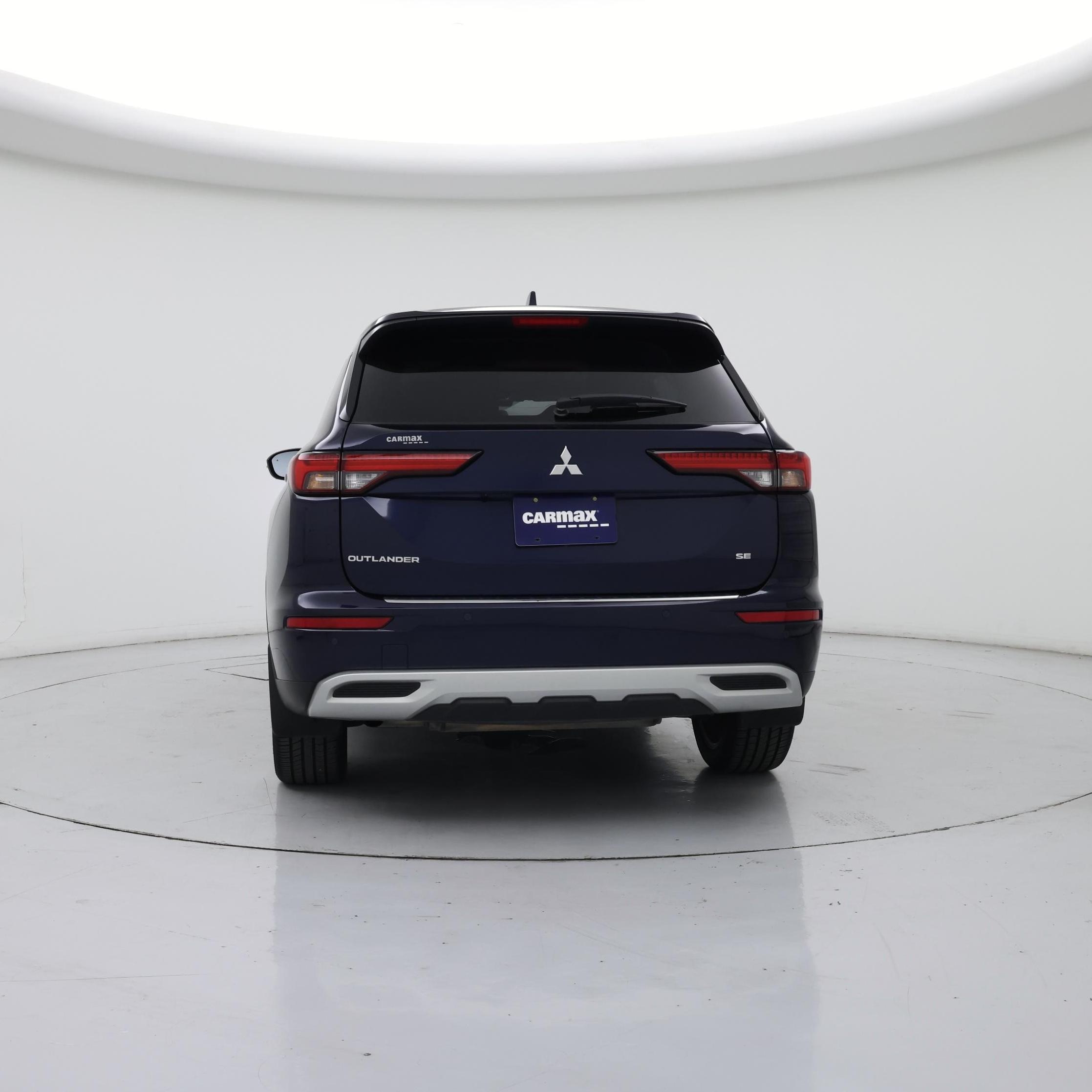 Thumbnail: 2023 Mitsubishi Outlander - 6