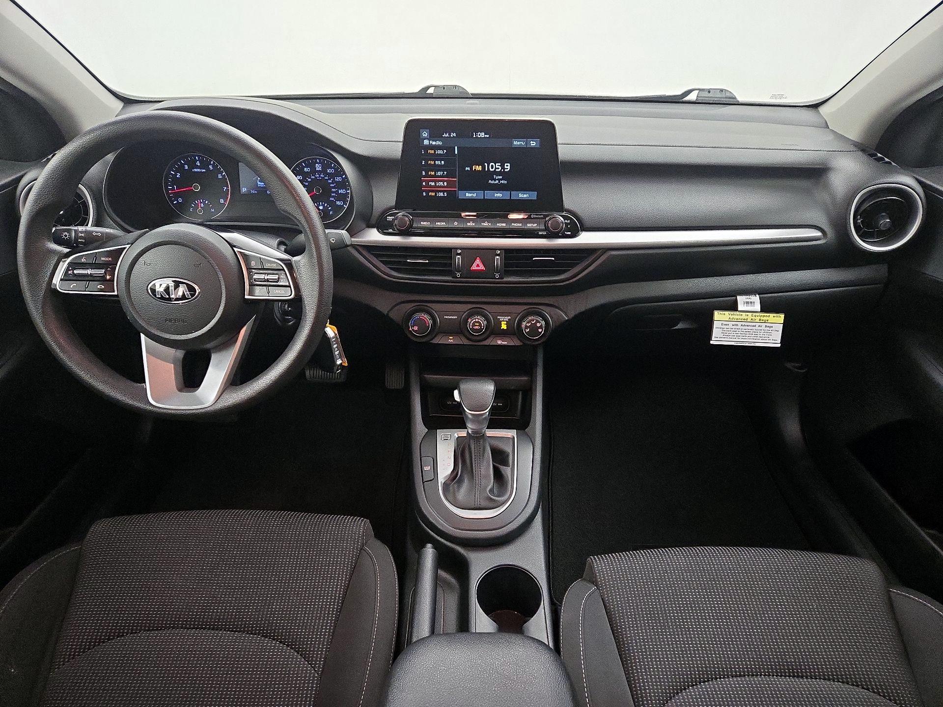 Thumbnail: 2020 Kia Forte - 9