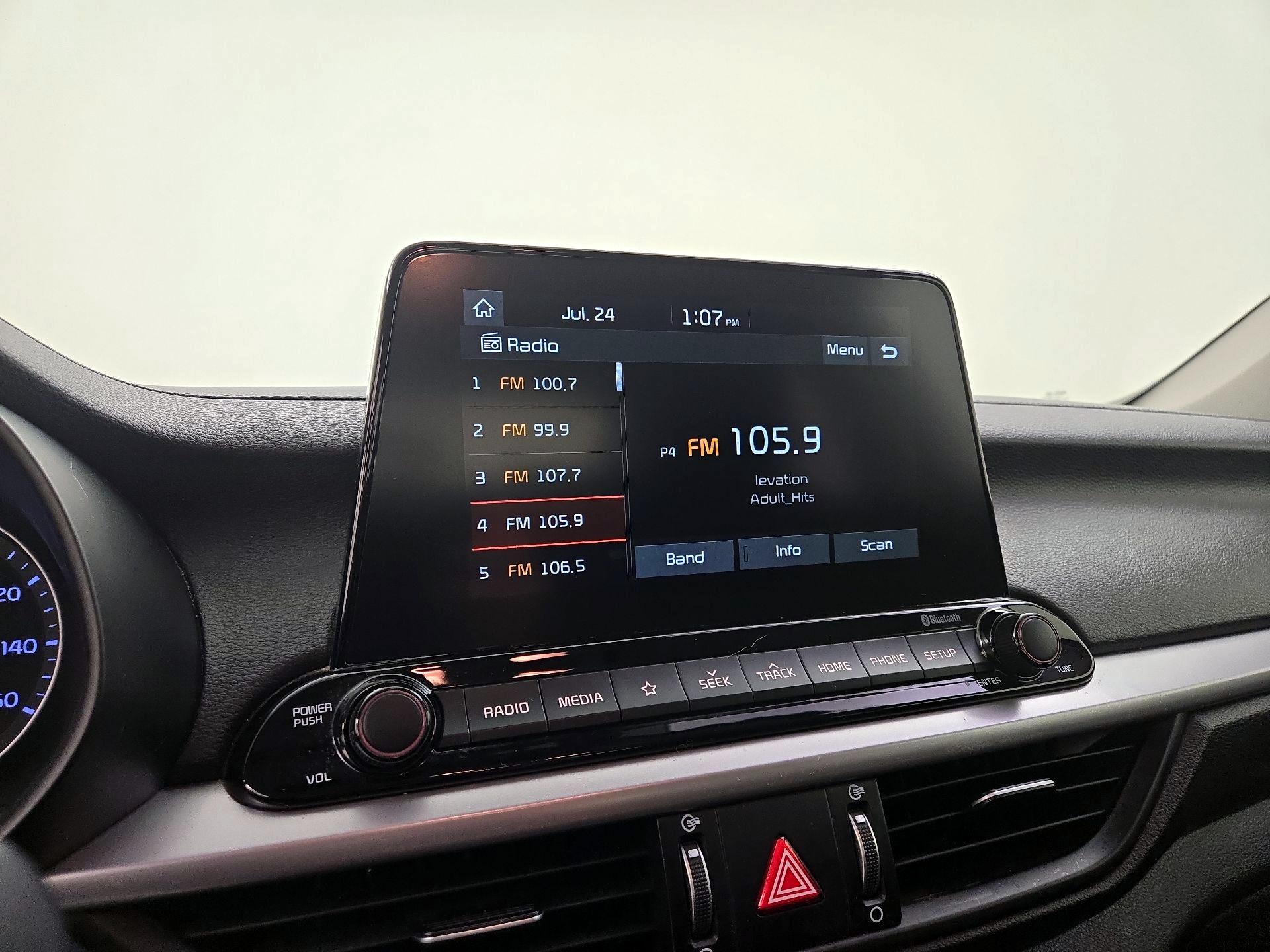 Thumbnail: 2020 Kia Forte - 15