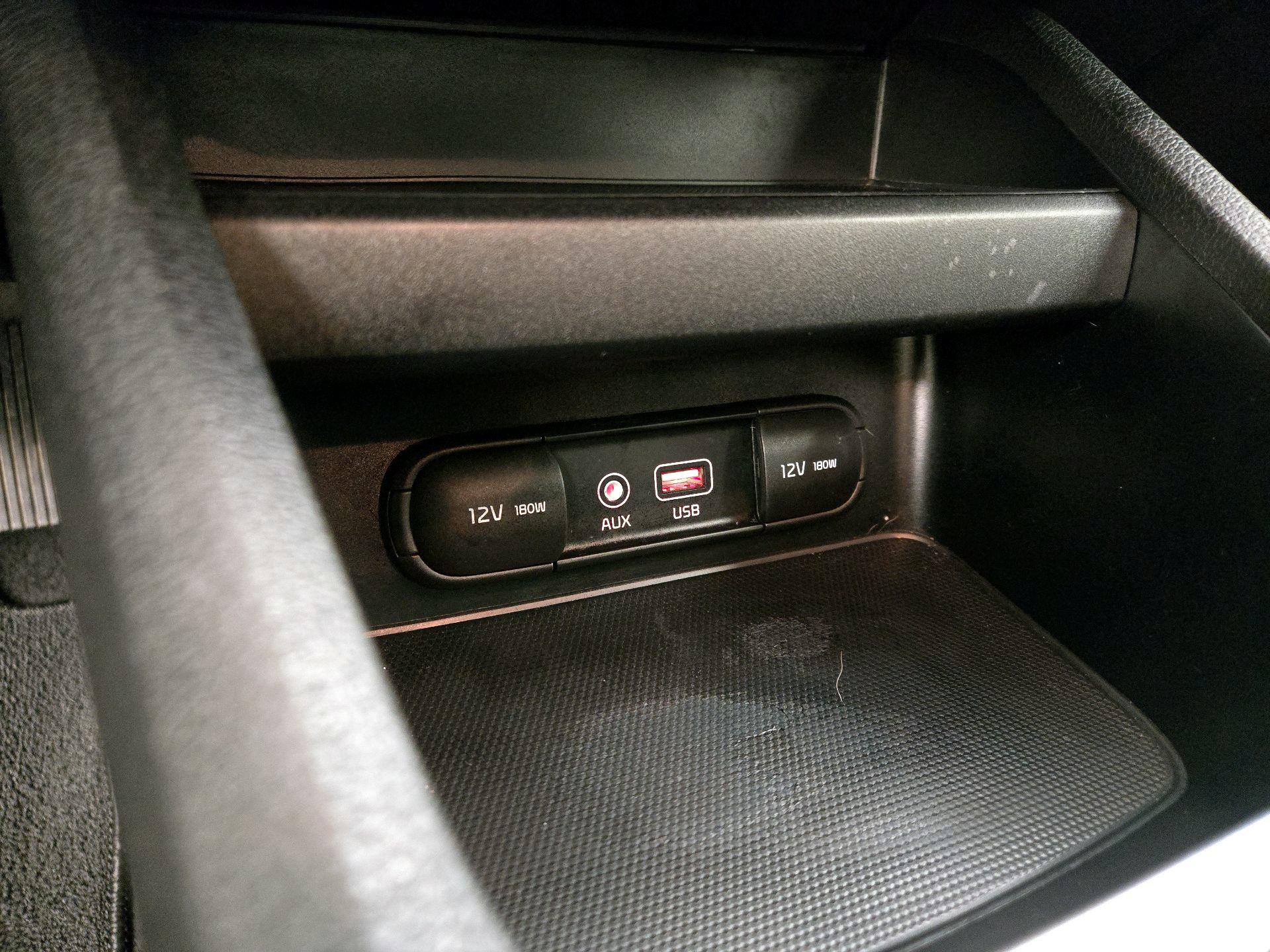 Thumbnail: 2020 Kia Forte - 18