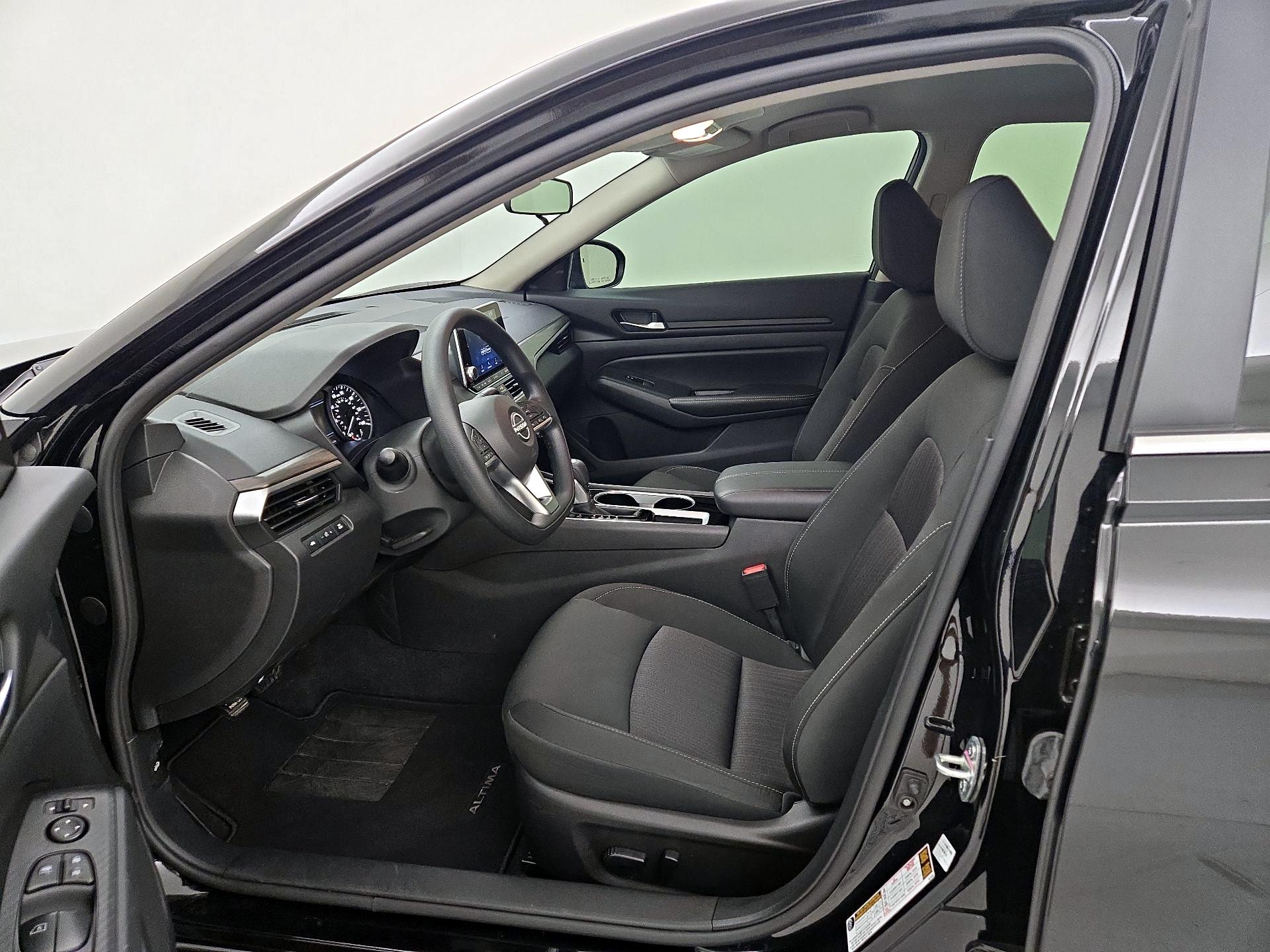 Thumbnail: 2024 Nissan Altima - 11
